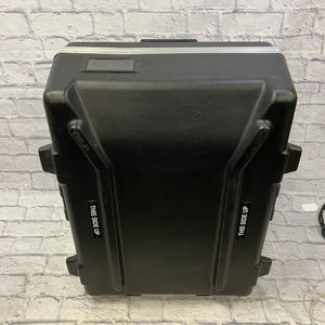 SKB Lighting Case with Telescoping Handle and Wheels