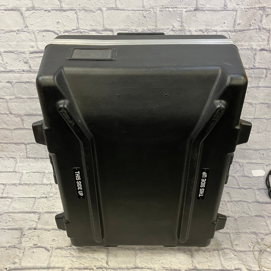 SKB Lighting Case with Telescoping Handle and Wheels