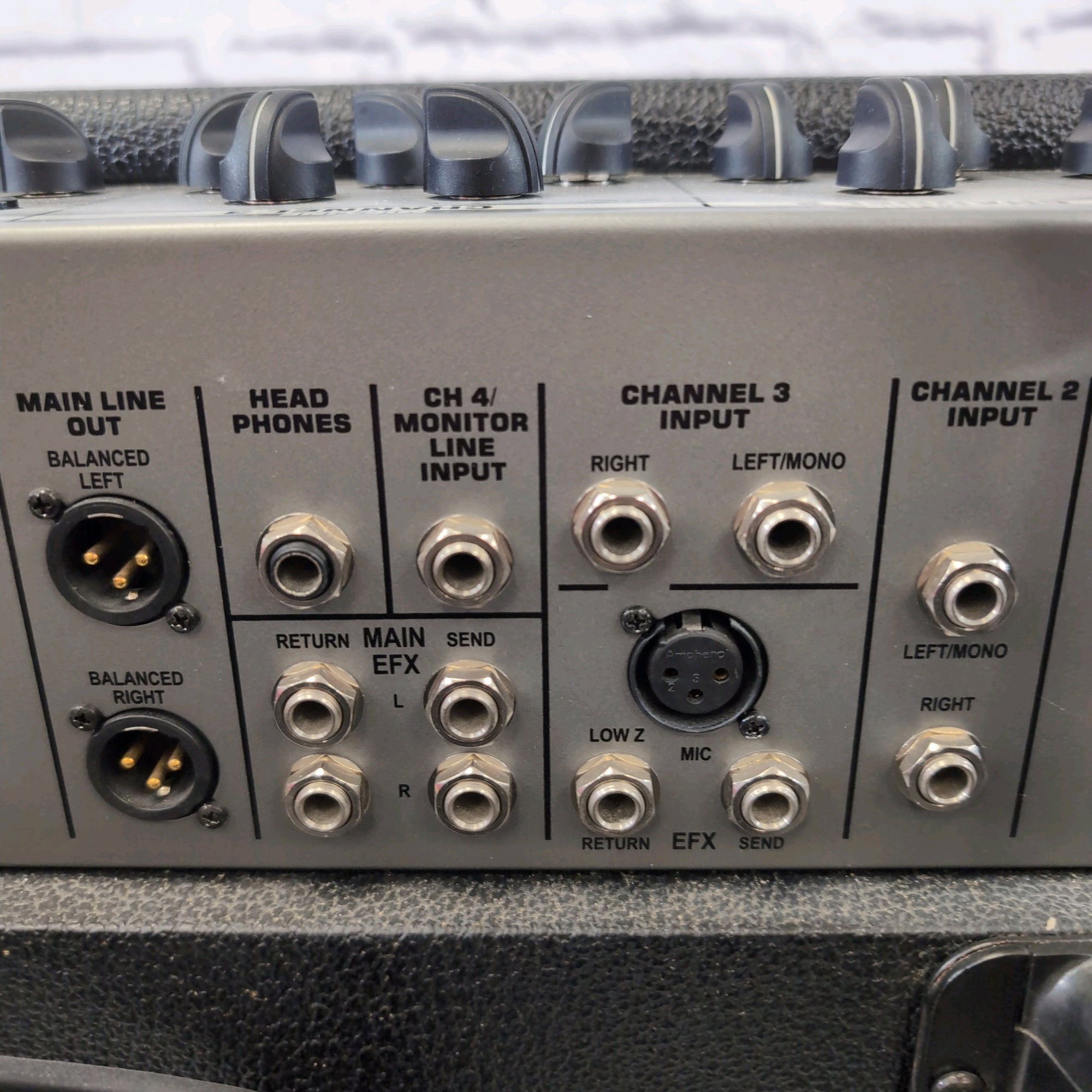 Peavey KB-4 Keyboard Amp w/ Cover - Evolution Music