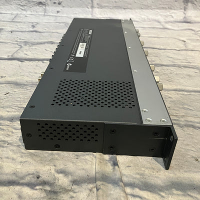 Mackie ONYX 400F Recording Preamp  Rack Patchbay
