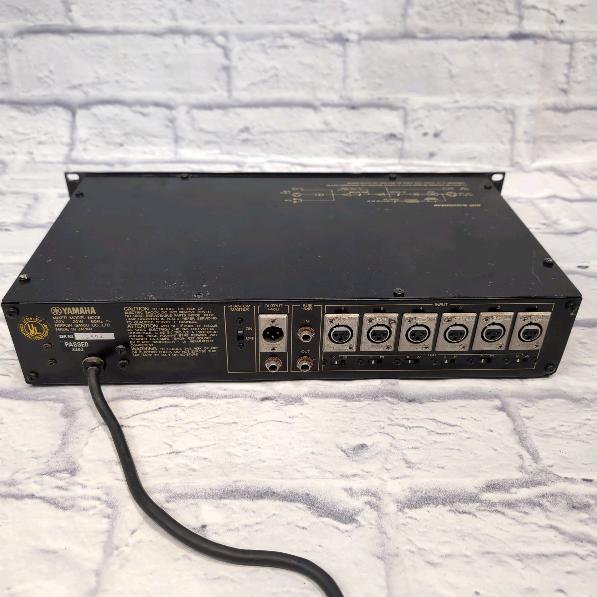 Yamaha Professional Series Mixer Model m206