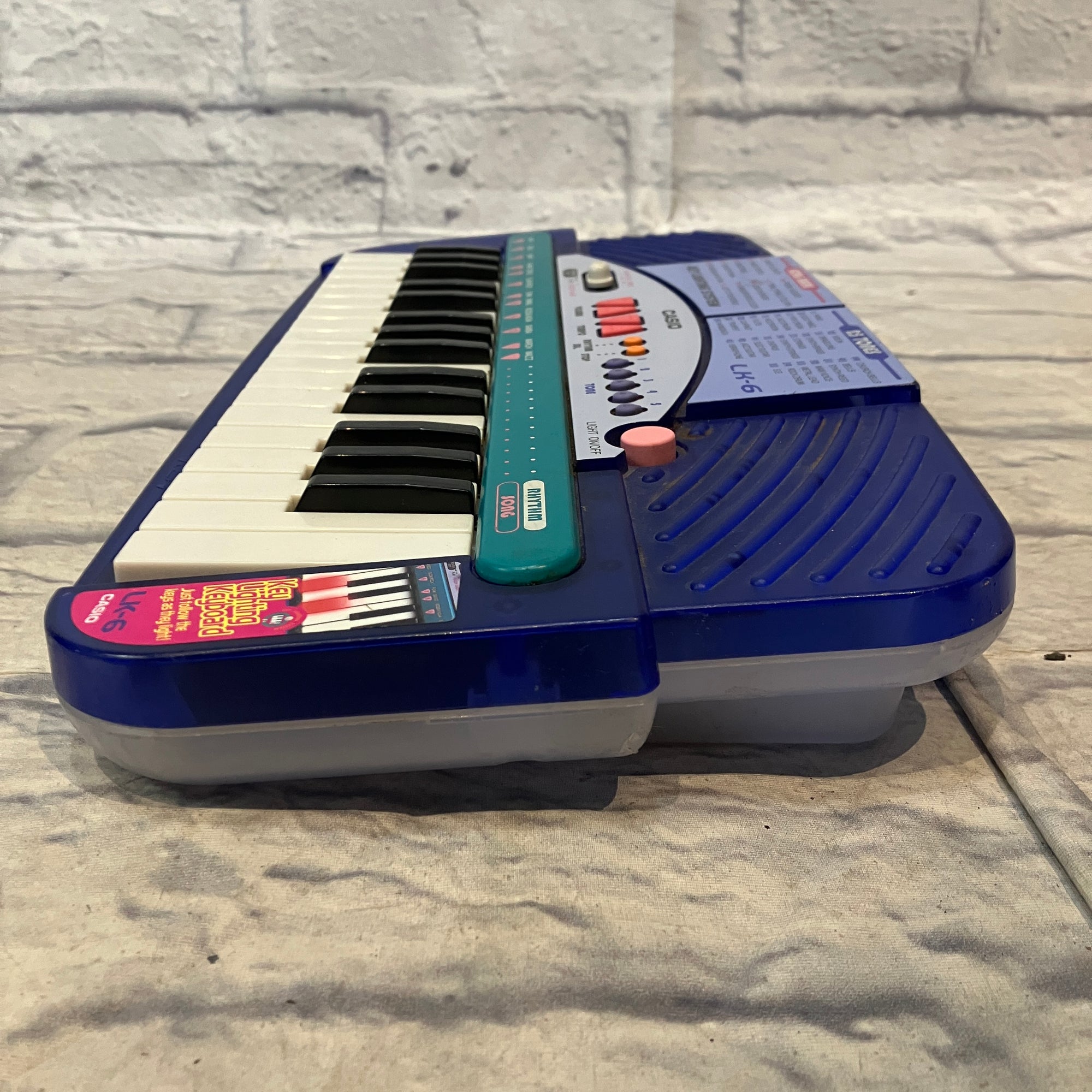 Casio LK-6 Keyboard