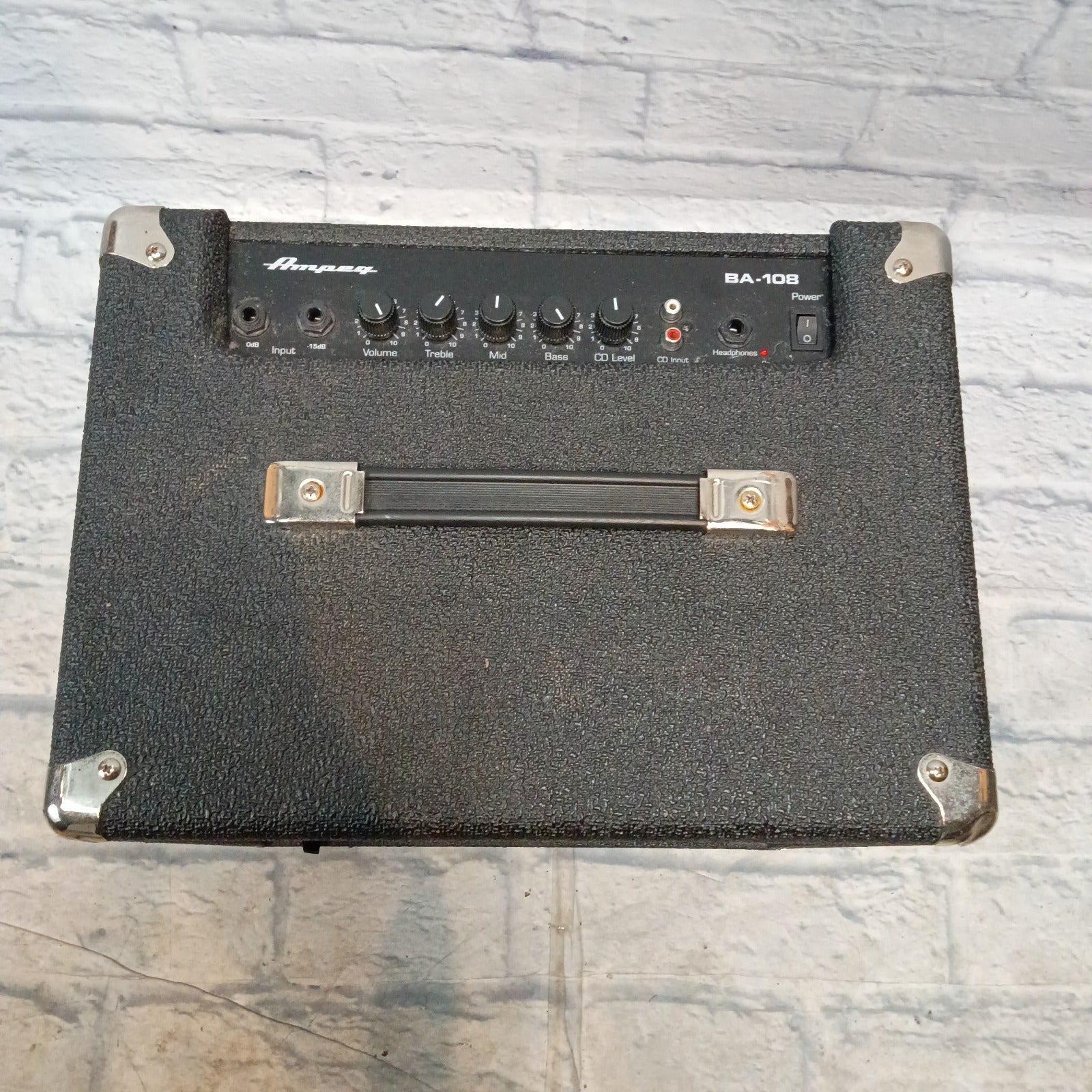 Ampeg BA-108 Bass Guitar Combo Amp