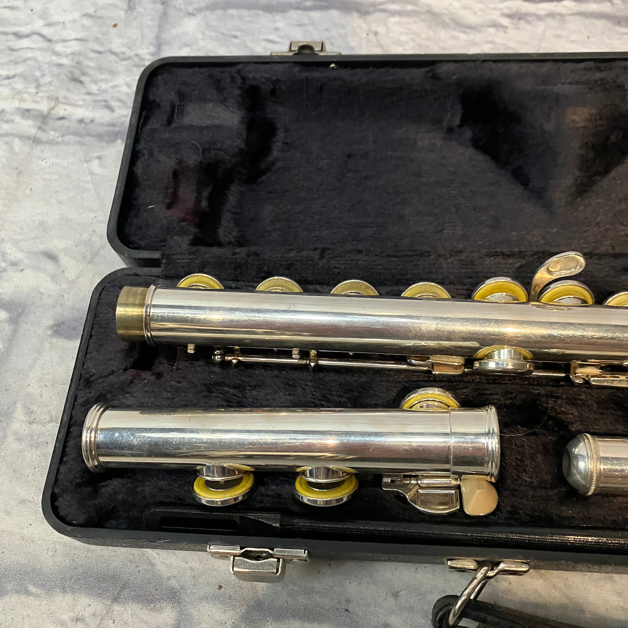 Armstrong 104 Flute with Case