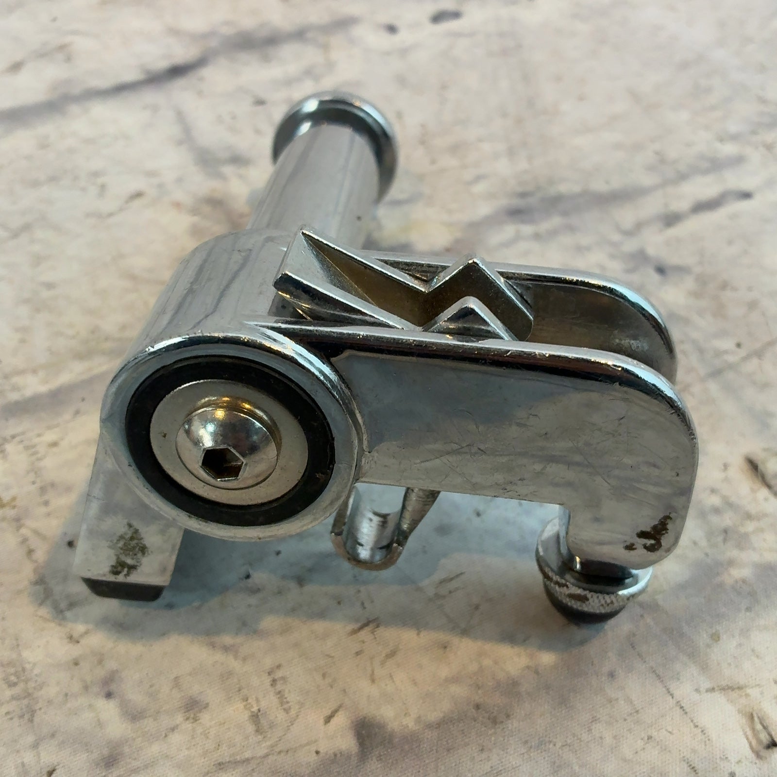 Drum Mount For Microphones