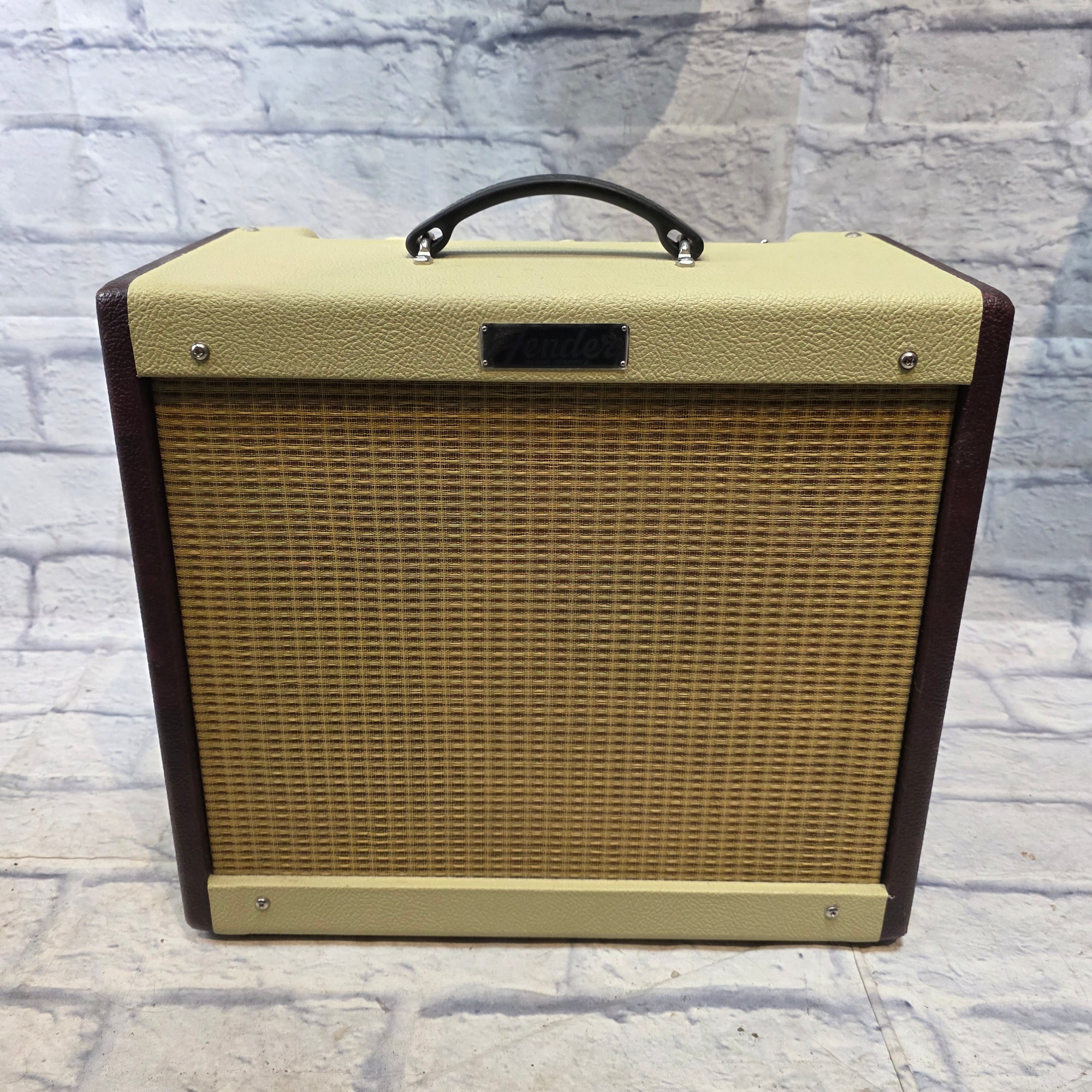 Fender Blues Junior Combo Amplifier - Cream