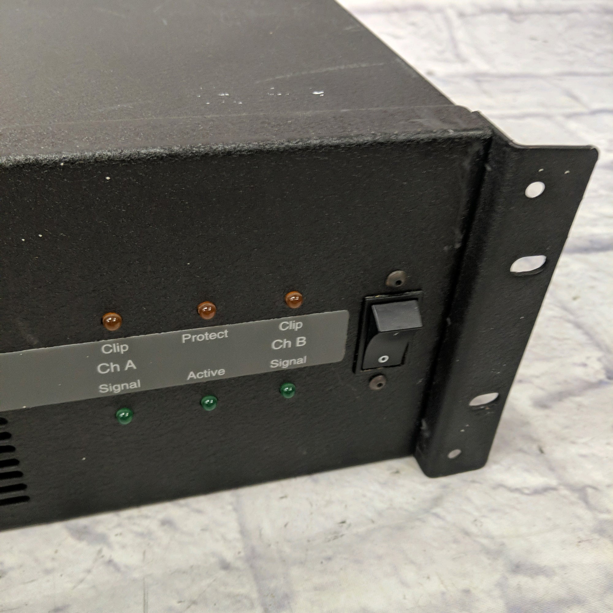 Crest Audio VS1500 null