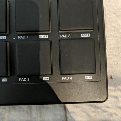 Akai MPD218 Controller