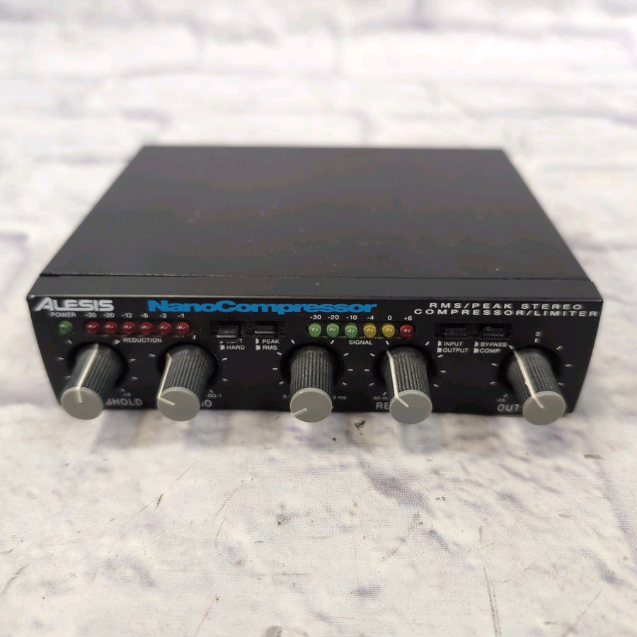 Alesis NanoCompressor NO POWER SUPPLY