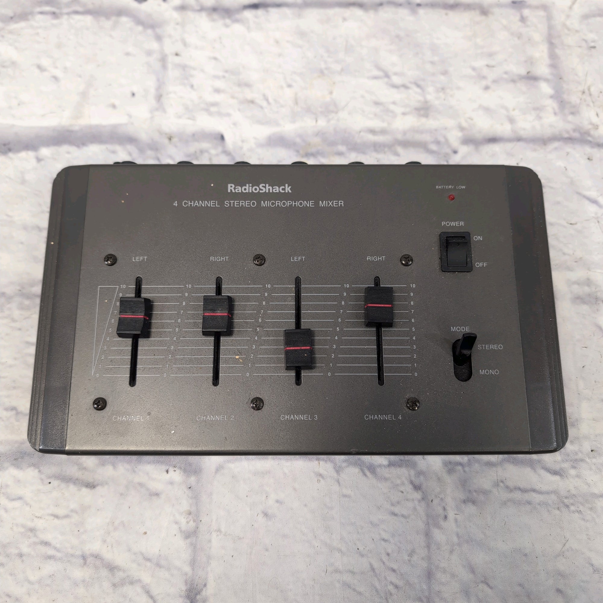 Radio Shack 32-1106 Battery Powered Mixer