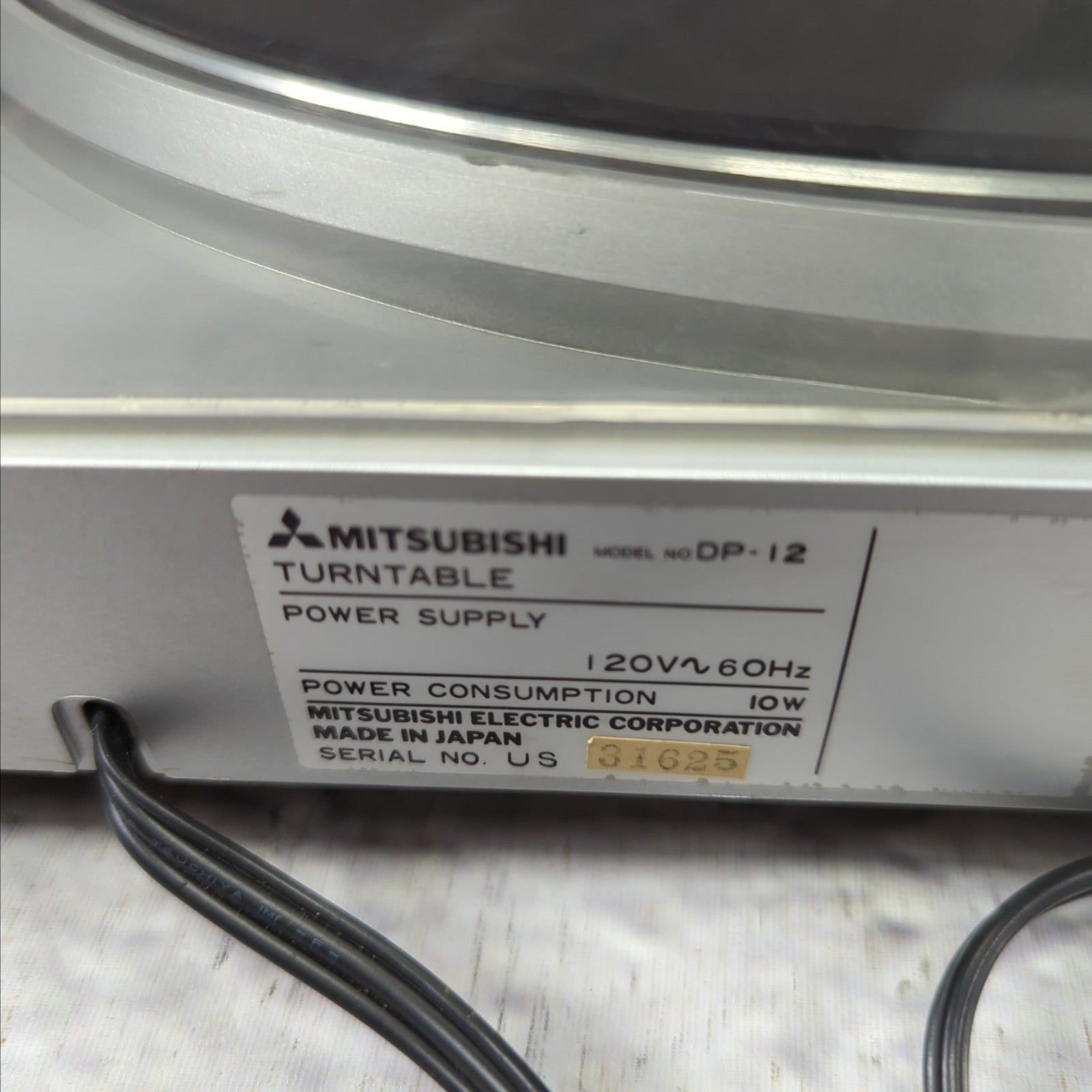Platine Vinyle Mitsubishi DP-12 – Révisée, Cellule Neuve, Hi-Fi Argenté