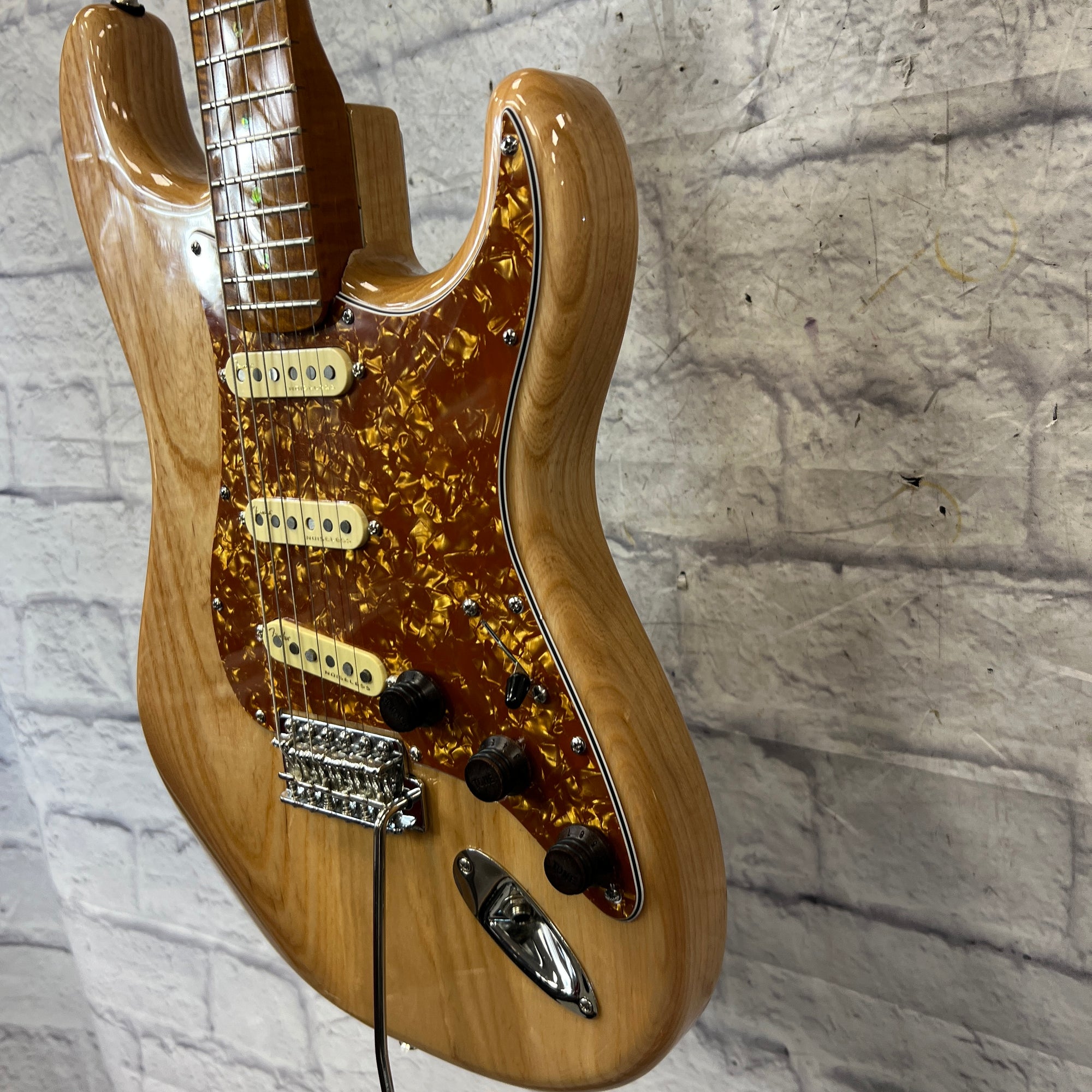BC Guitars  Strat Style Solid Body Natural Electric Guitar