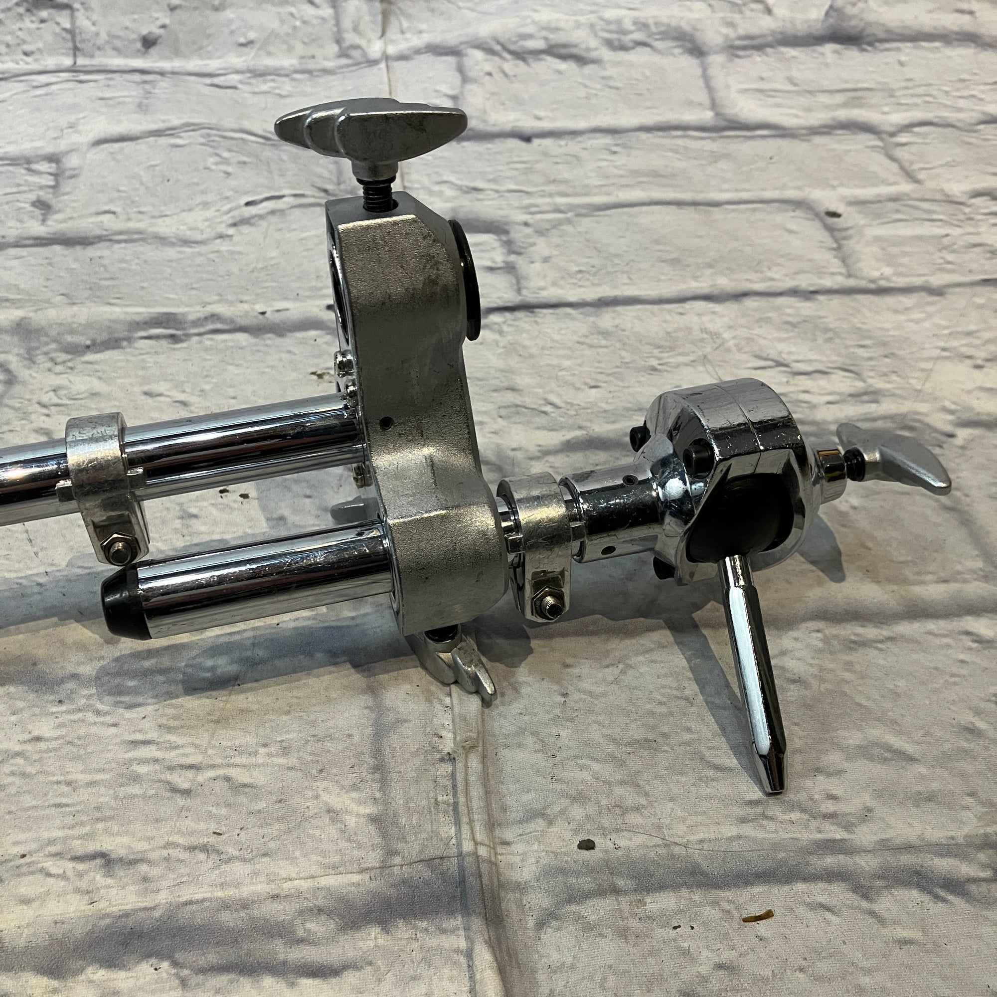 Yamaha 3-Hole Tom Holder w/ 1 Tom Arm