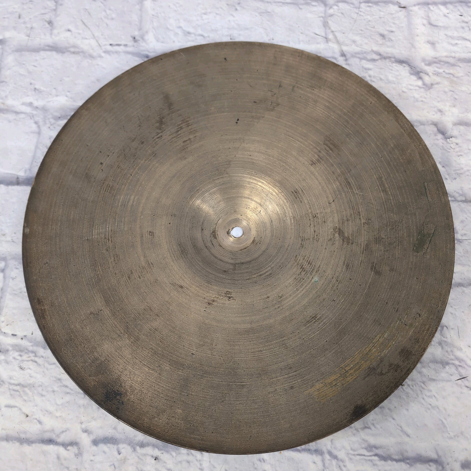 Zildjian 18 Vintage 1960s Cymbal 1800g Keyhole