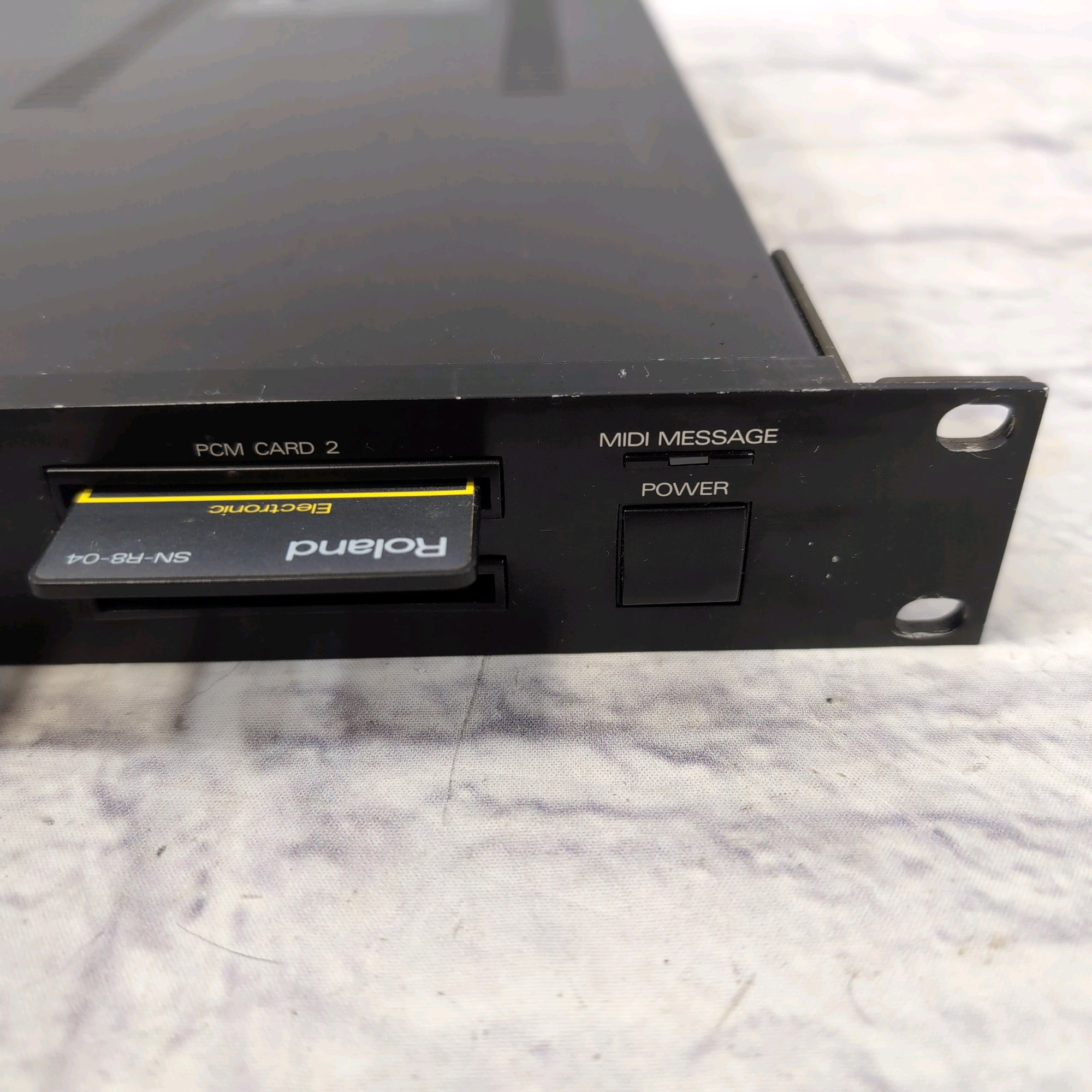 Roland R-8M Rack Drum Machine with 2 Cards