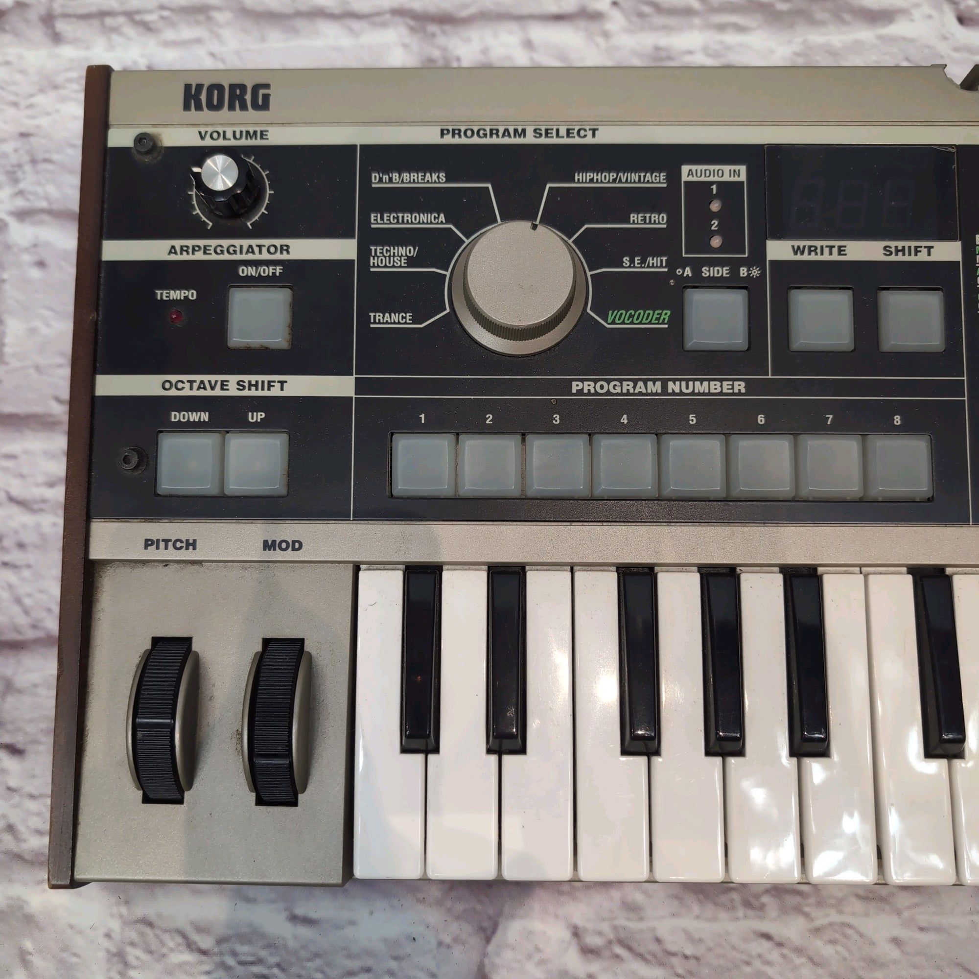 Korg microKORG 37-Key Synthesizer/Vocoder