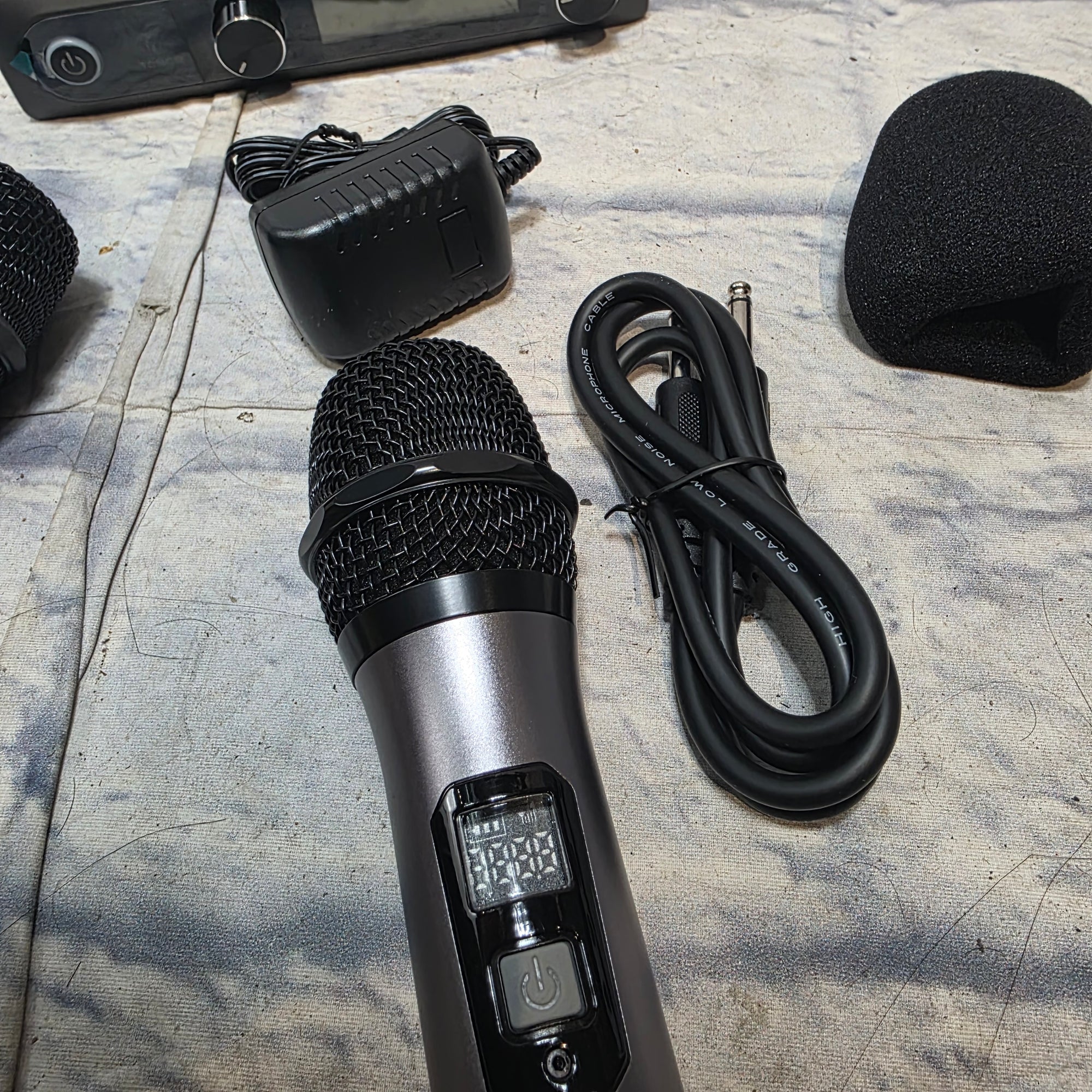 Tonor TW820 Wireless Microphone Set