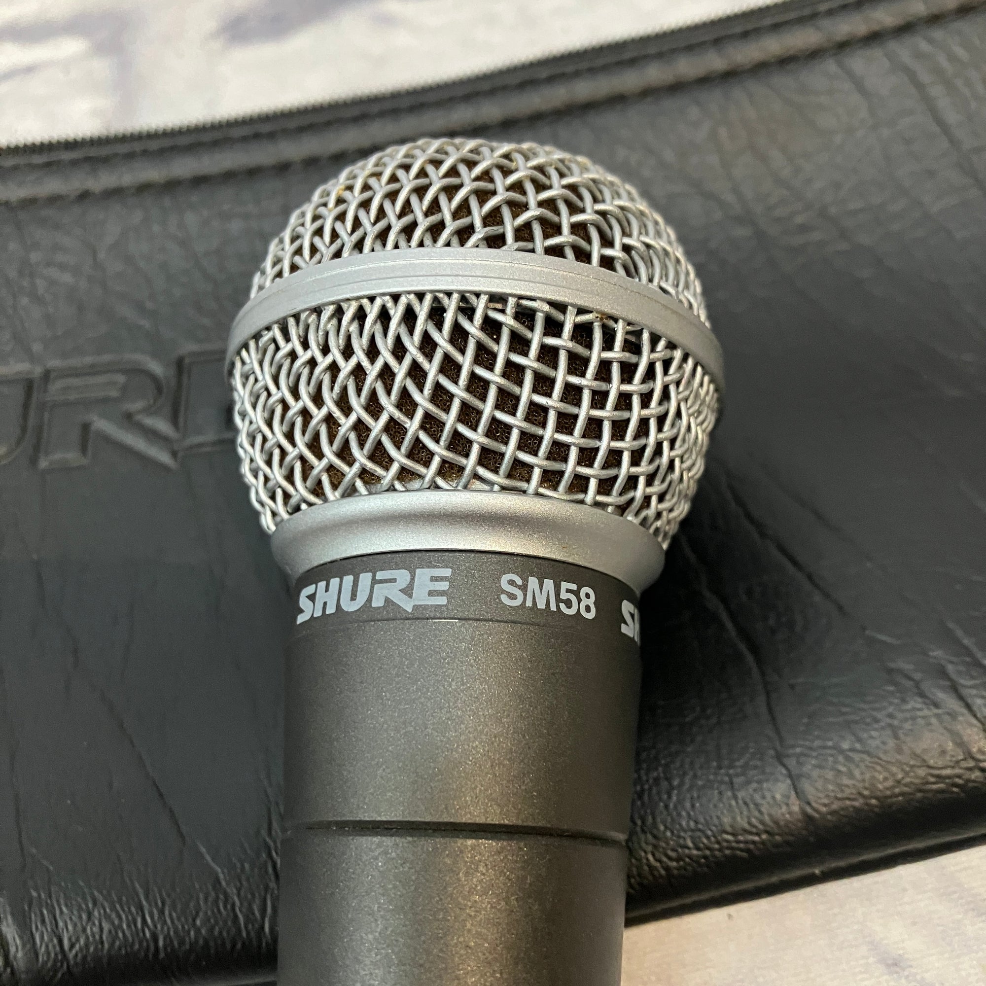 Shure SM58 Dynamic Microphone