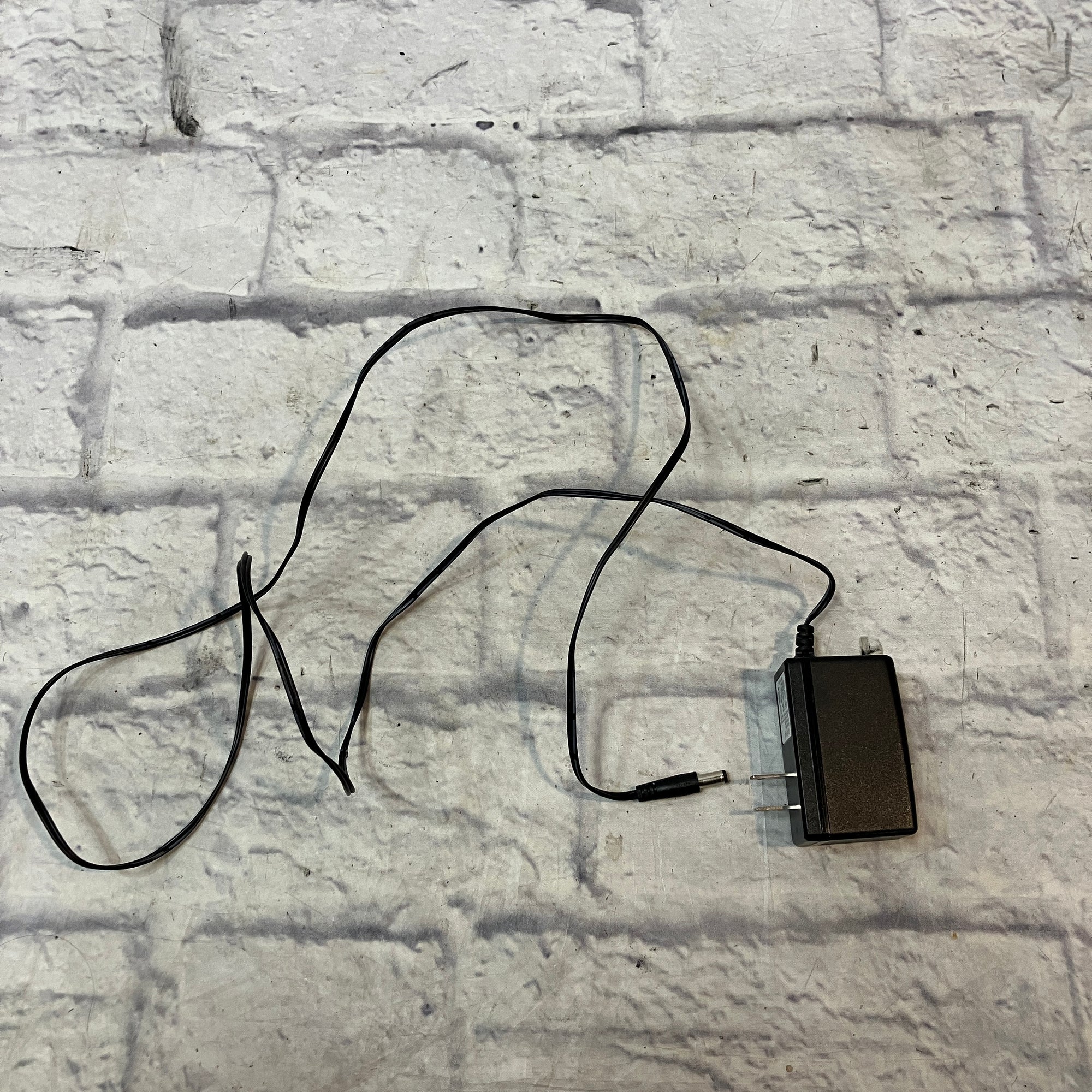 Unknown 9V Power Supply