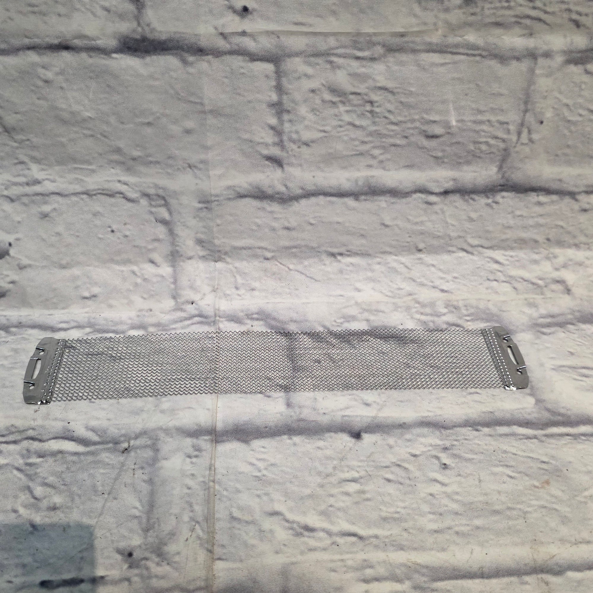 Unknown Snare Wire Drum Accessory