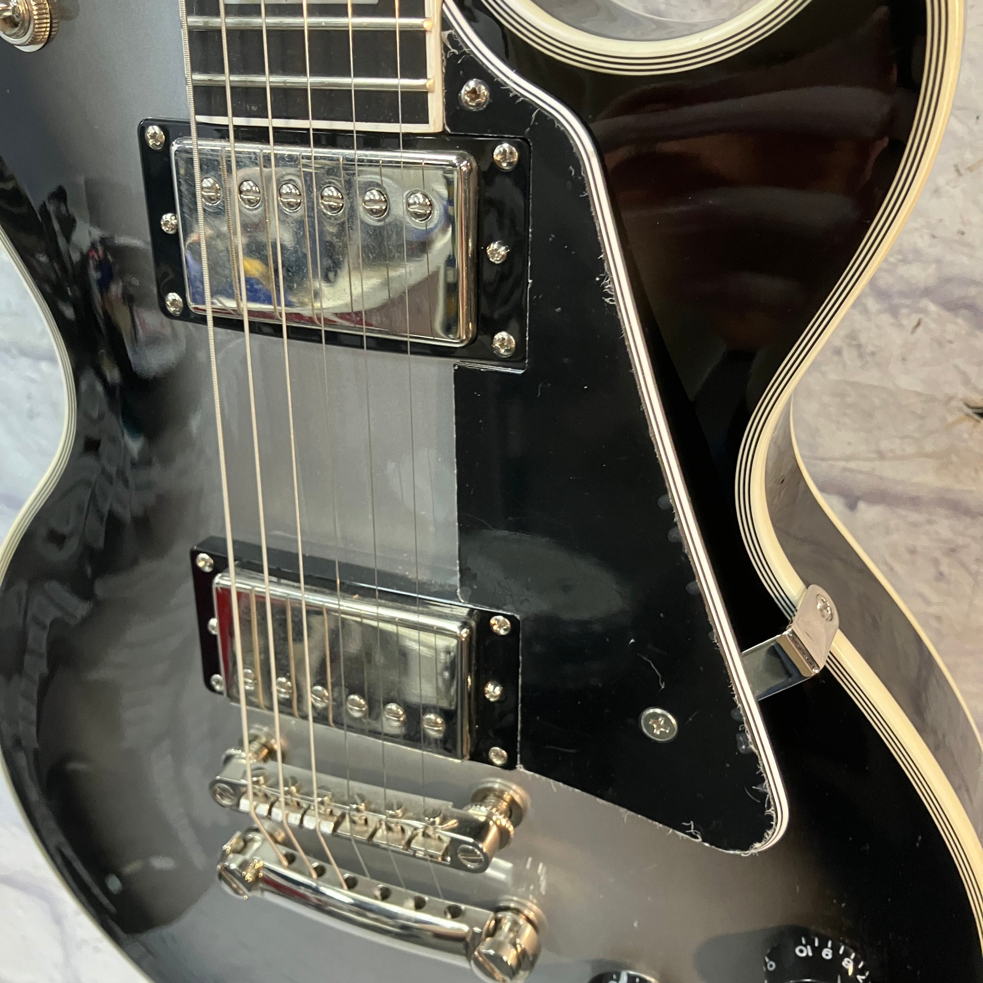 Epiphone 2021 Les Paul Custom Silverburst Electric Guitar