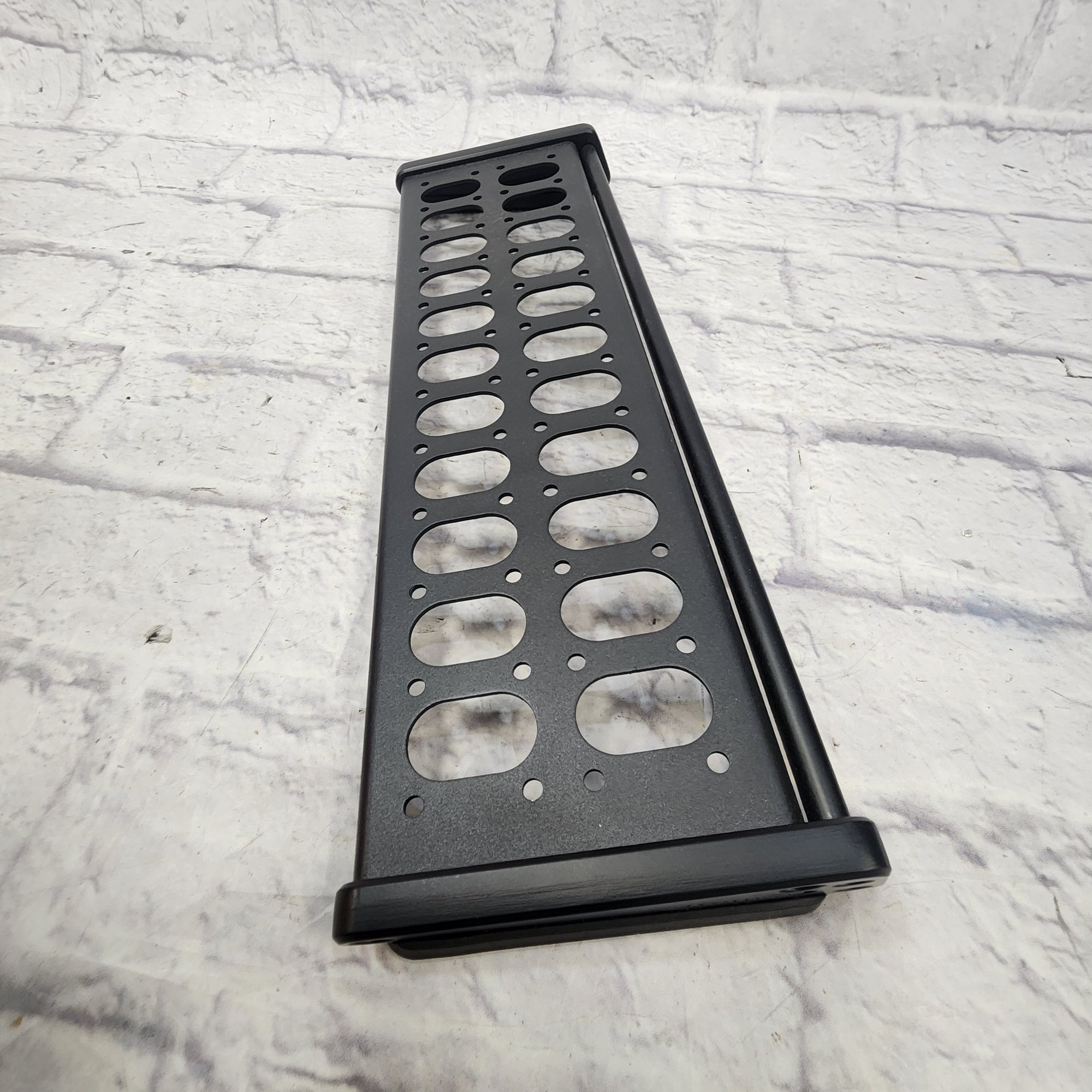 Livewire PB200 Pedal Board w/Case