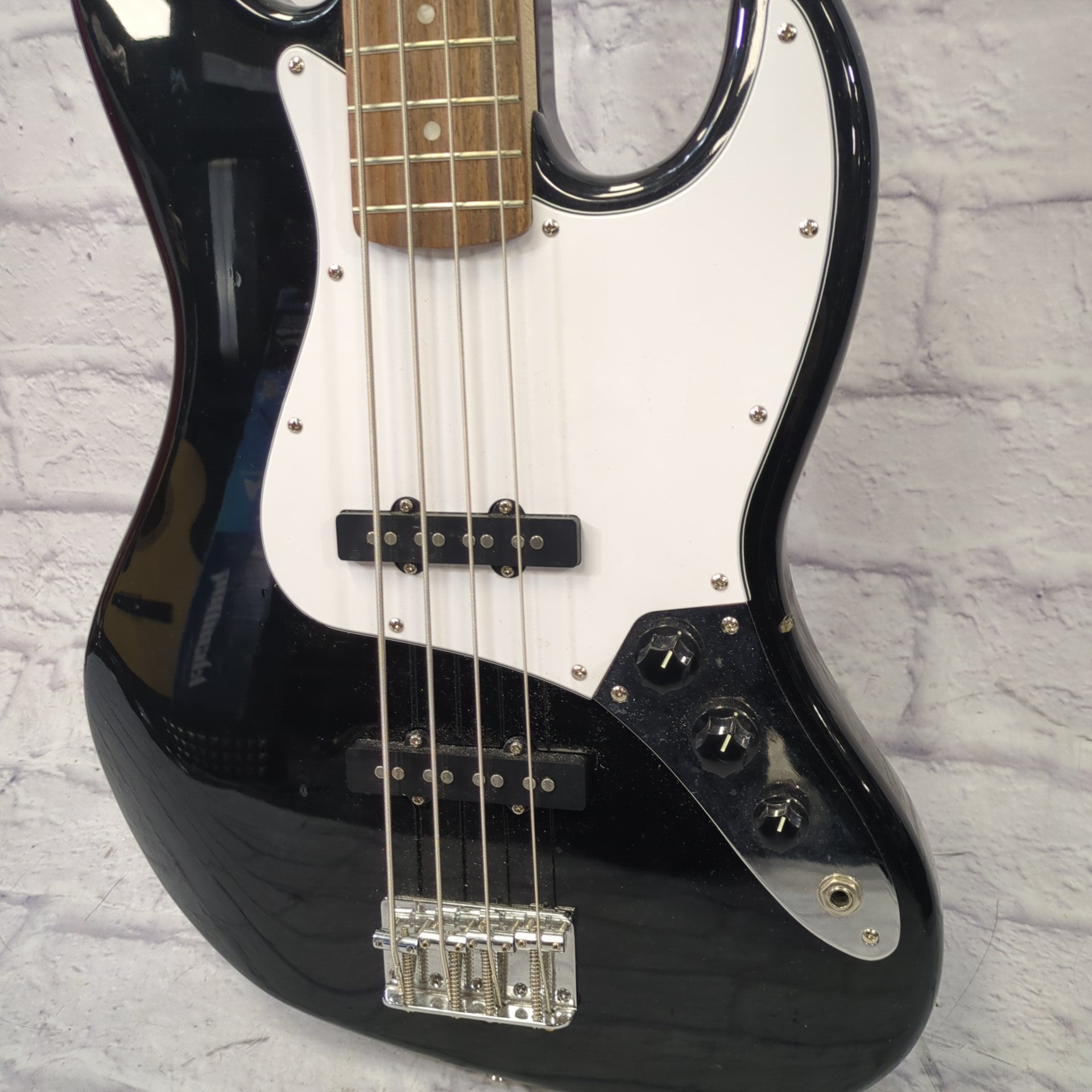 Squier Affinity Jazz Bass 4 String