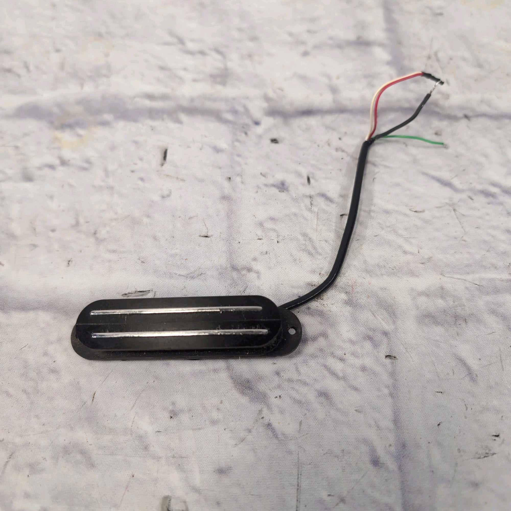 Unknown Dual Rail Strat Pickup Middle Position