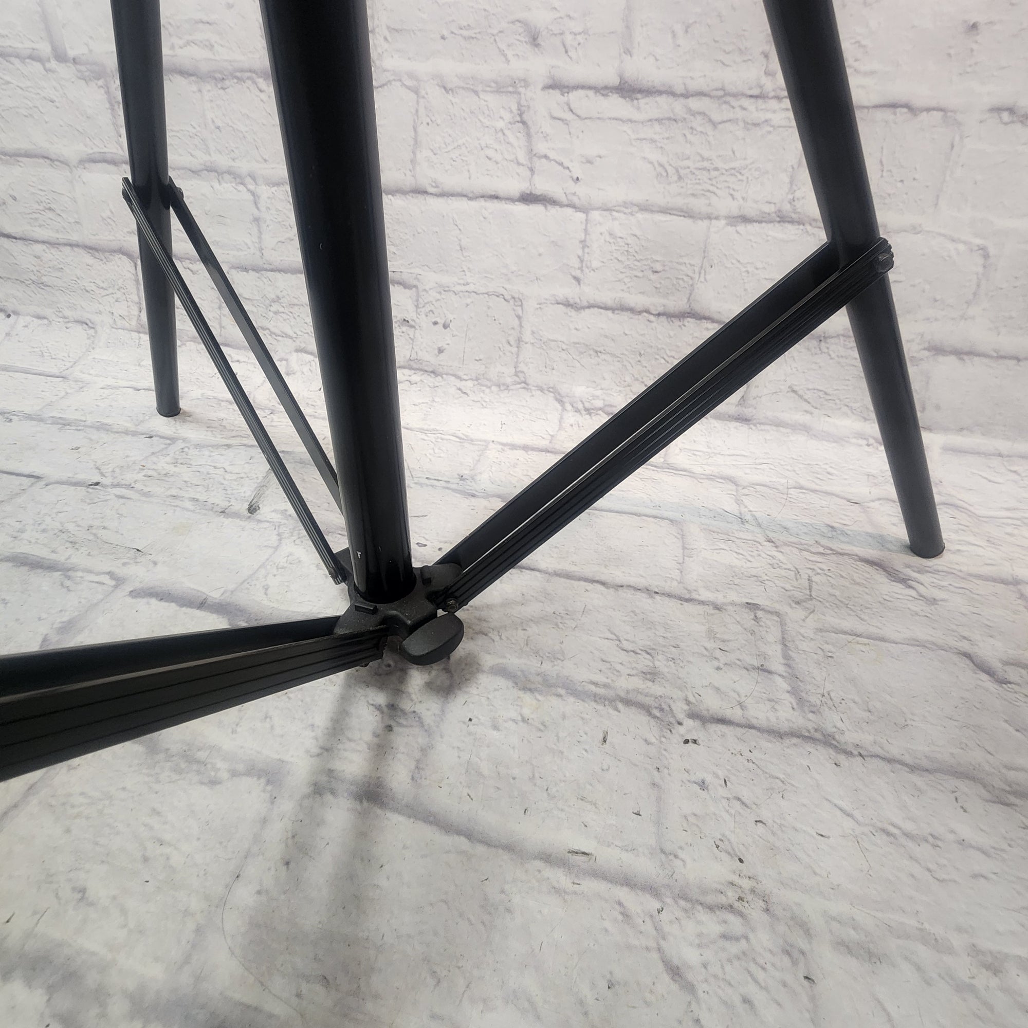 PBL 8 Foot PhotoBright Light Stand DJ Accessories