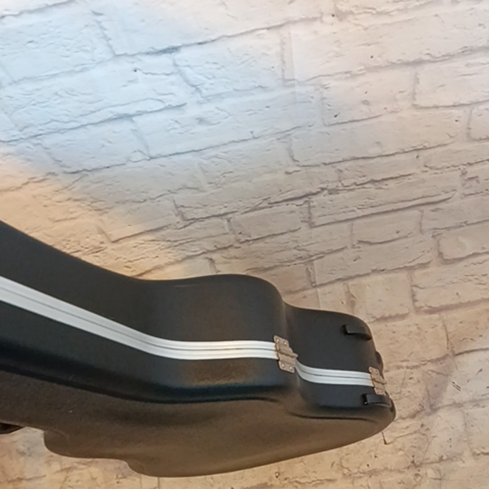 SKB 1SKB-000TSA Martin 000 Size Acoustic Hard Case