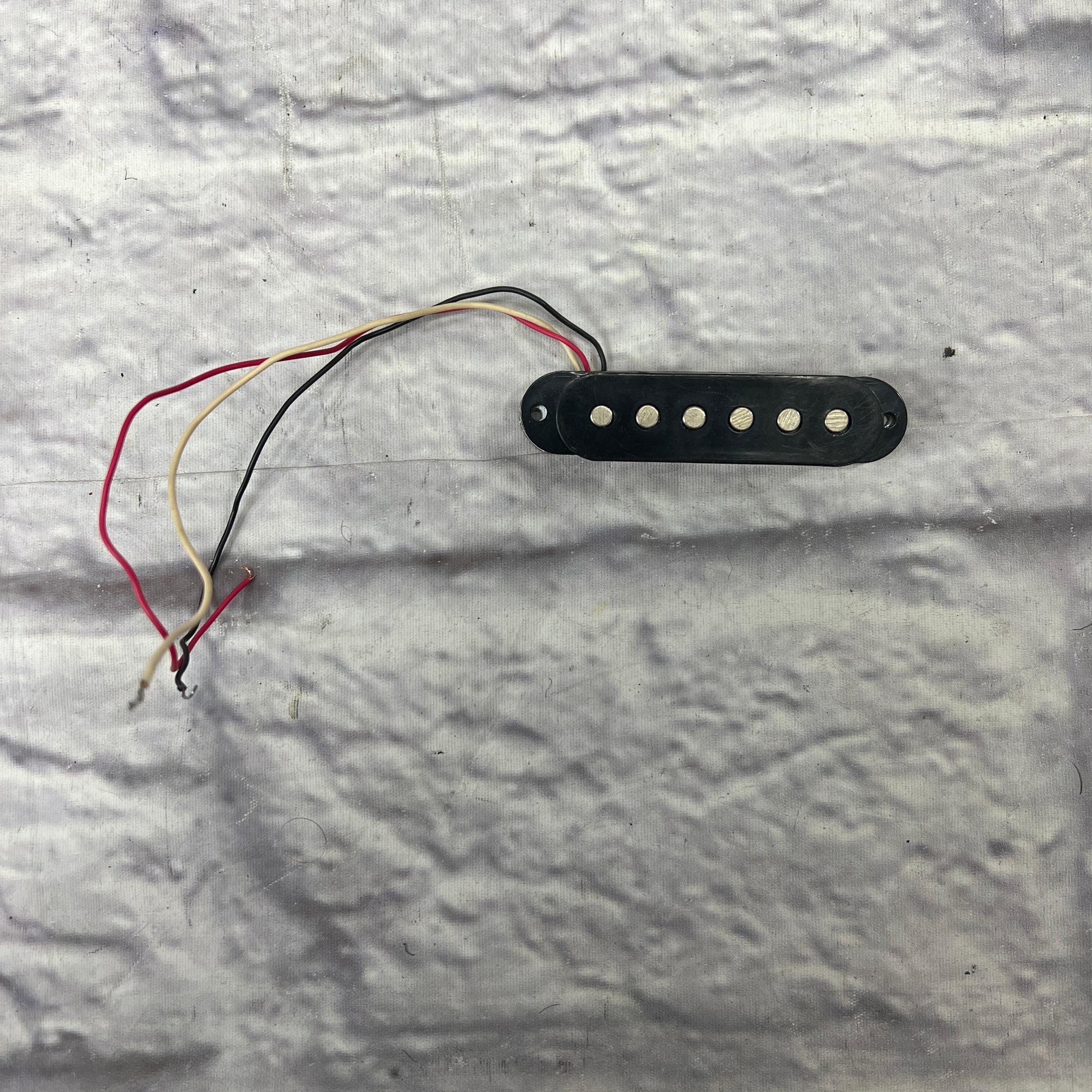 Unknown 7.7k 3 conductor Single Coil Pickup