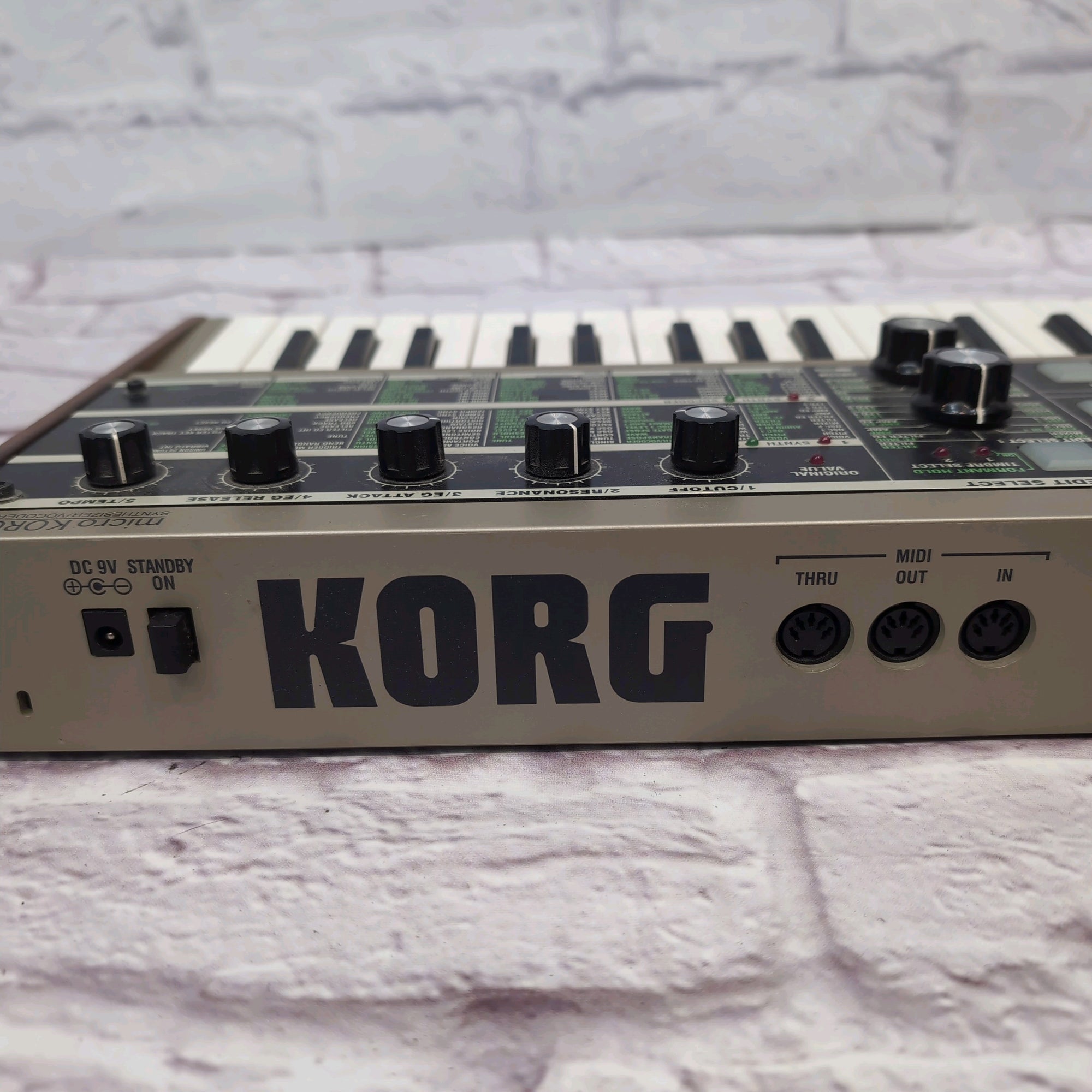 Korg microKORG 37-Key Synthesizer/Vocoder