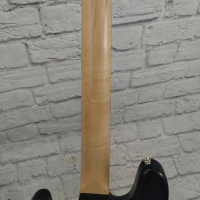 Squier Affinity Precision Bass Black