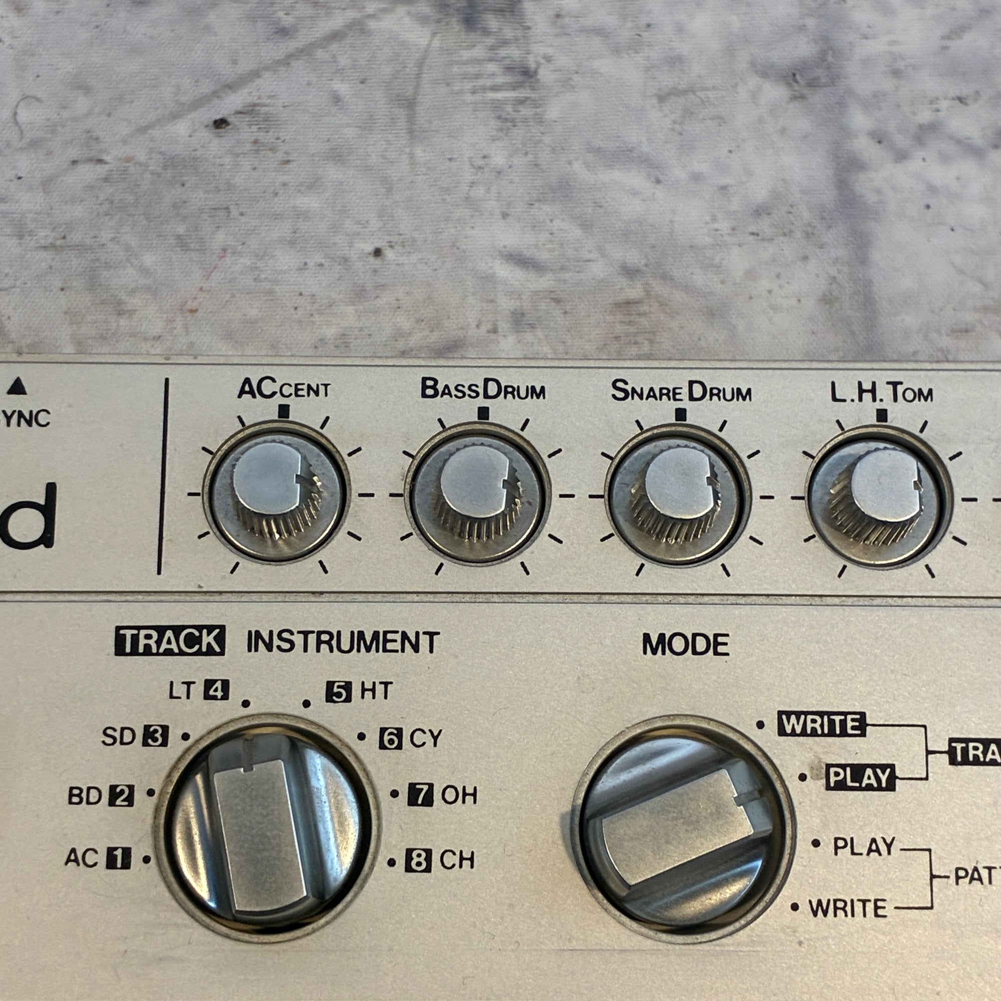 Roland Vintage 1980s TR-606 Drumatix Analog Drum Machine