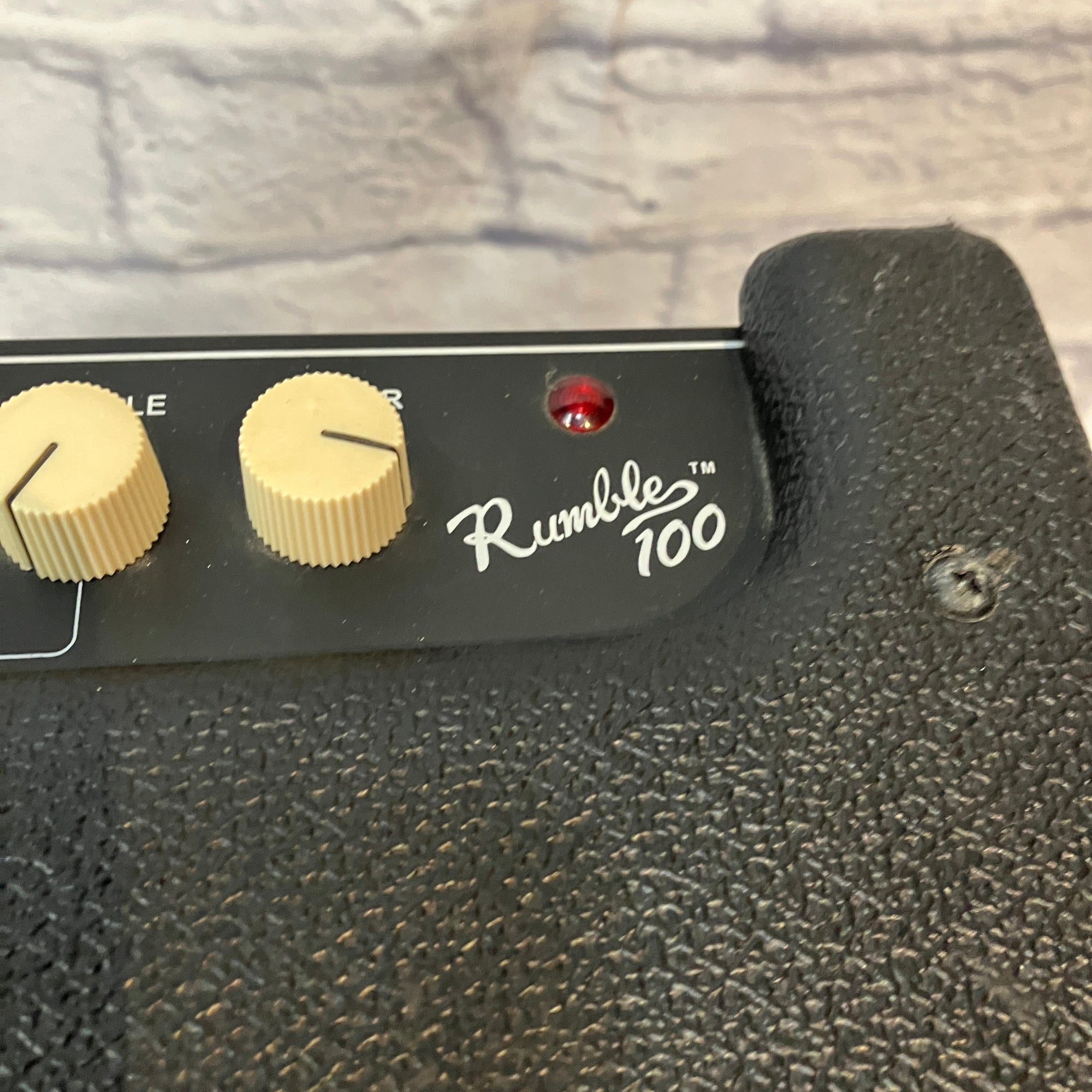 Fender Rumble 100 Bass Guitar Combo Amp