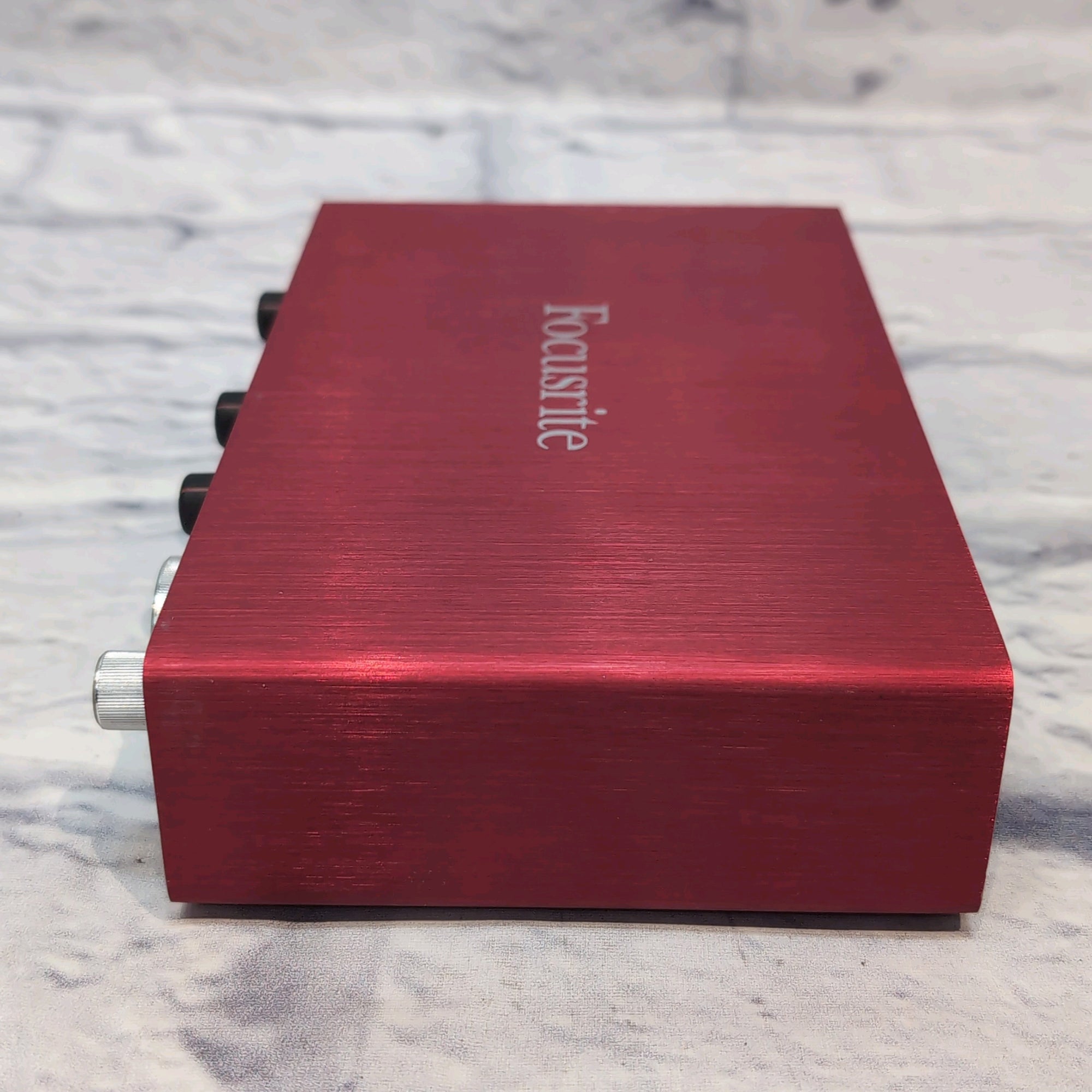 Focusrite Scarlett 2i4 2nd Gen USB Audio Interface