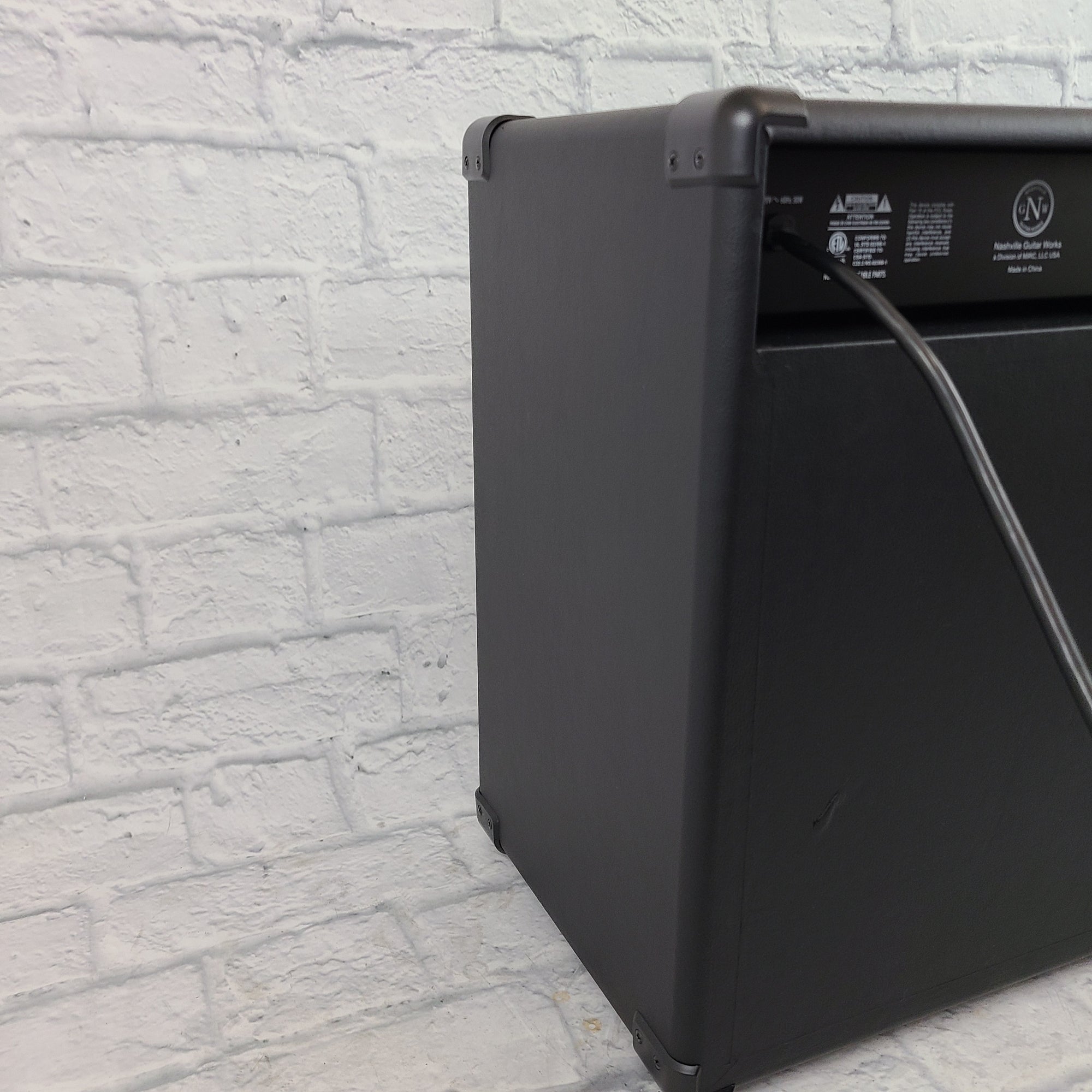 Nashville Guitar Works NGWB20 20 Watt Bass Guitar Amp