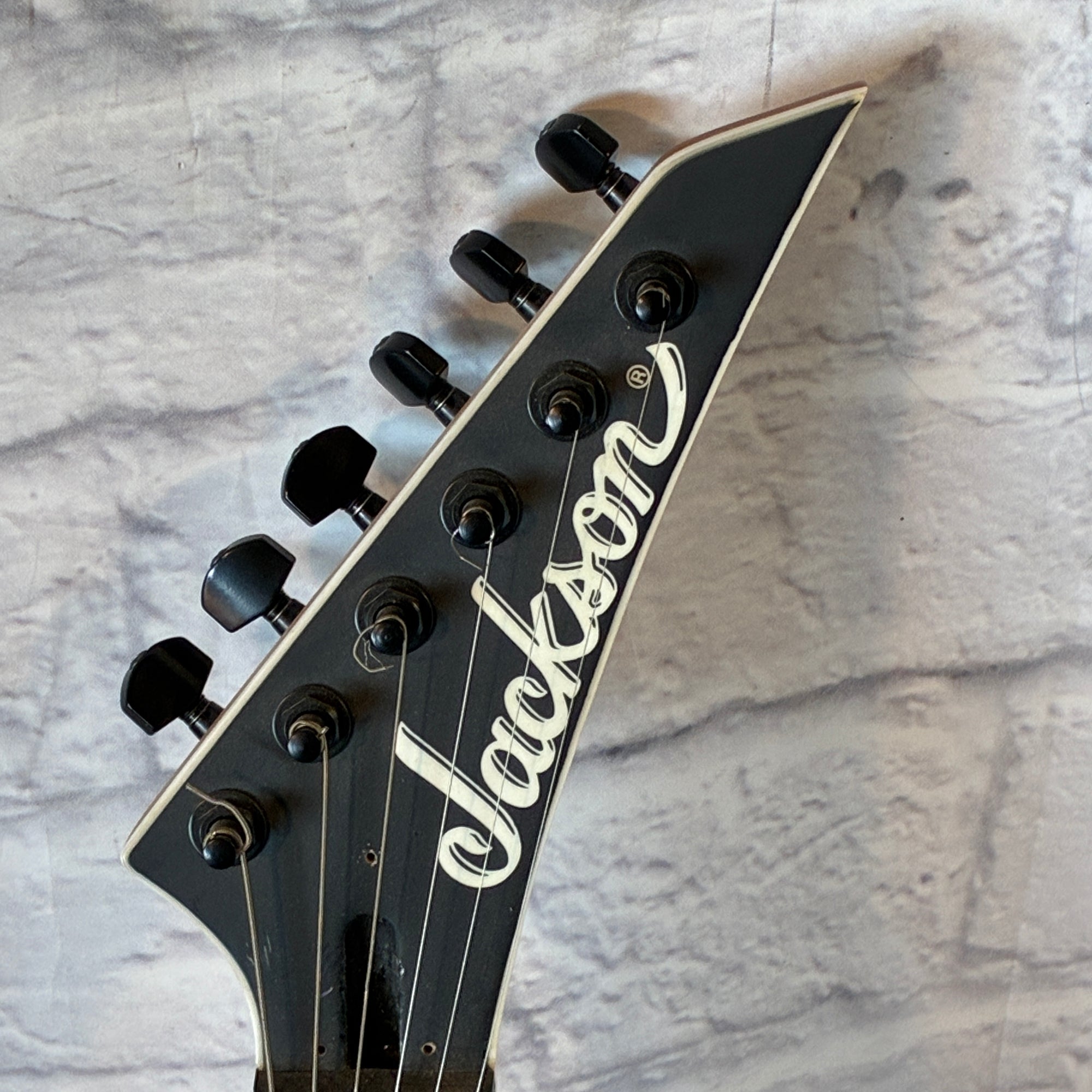 Jackson JS Series Dinky Arch Top JS24 DKAM Electric Guitar - Caramelized Maple board, Black Stain