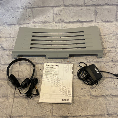 Casio LK-280 Electric Keyboard Piano