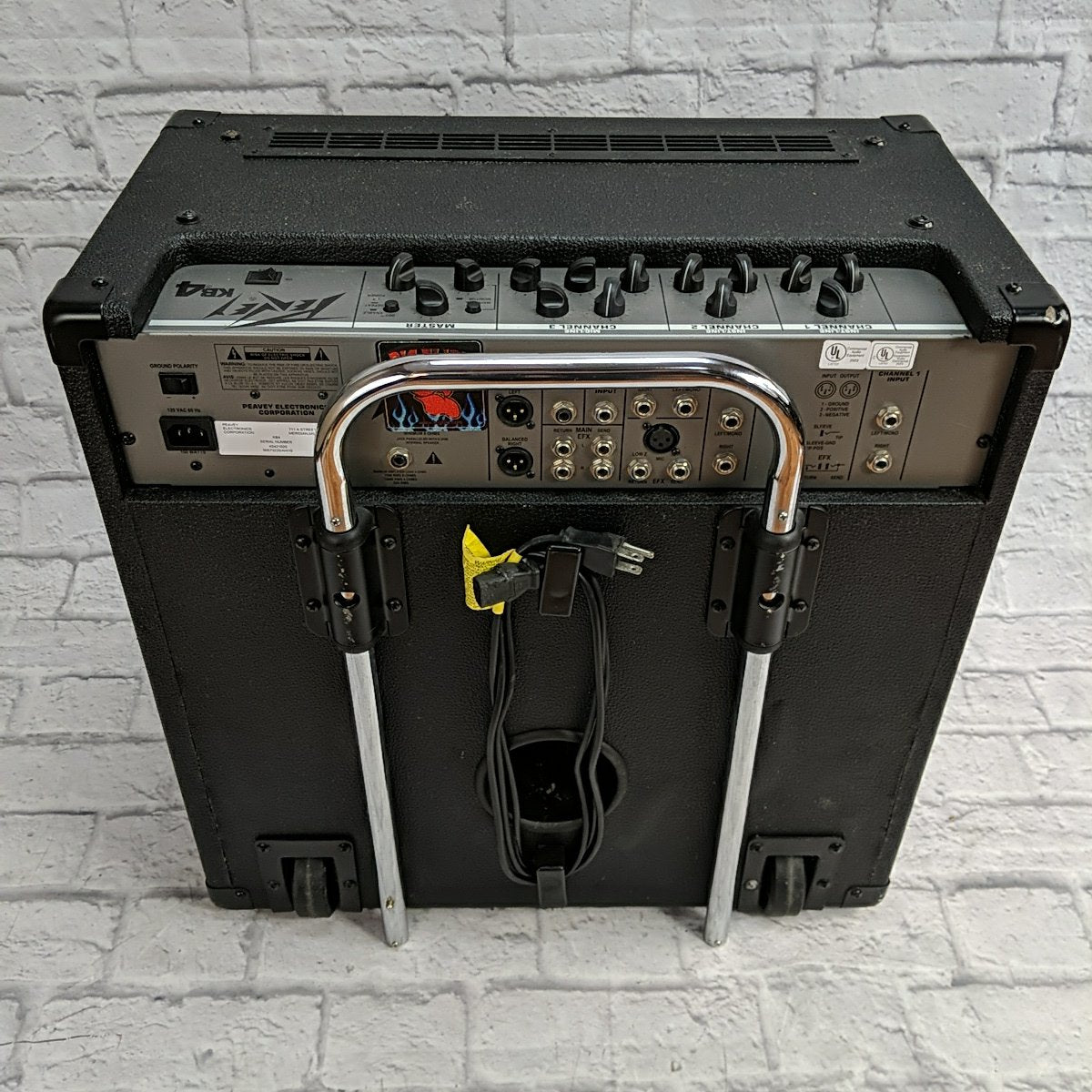 Peavey KB4 Keyboard Combo Amp with Telescoping Handle Wheels