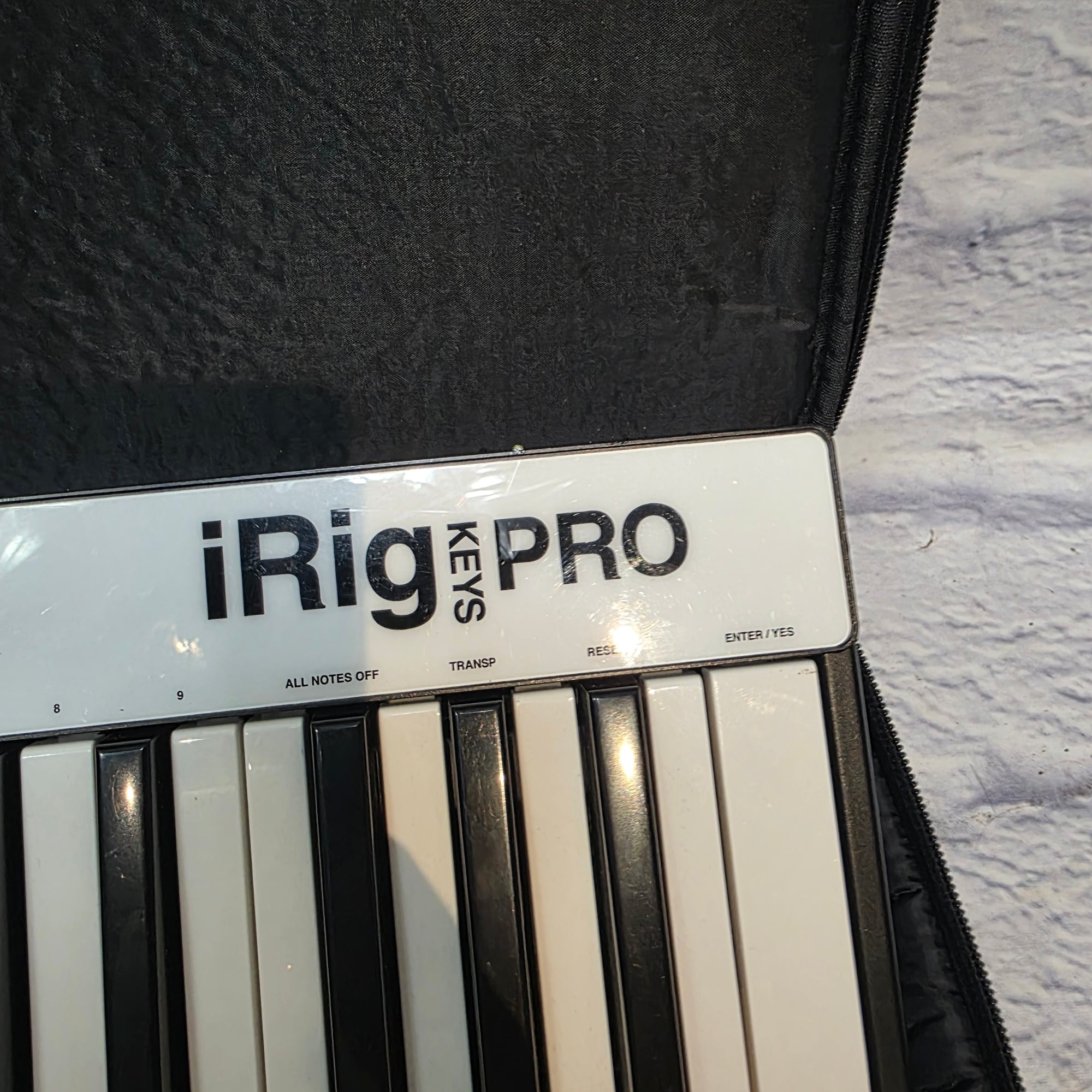IRig KeysPro With Case Controller