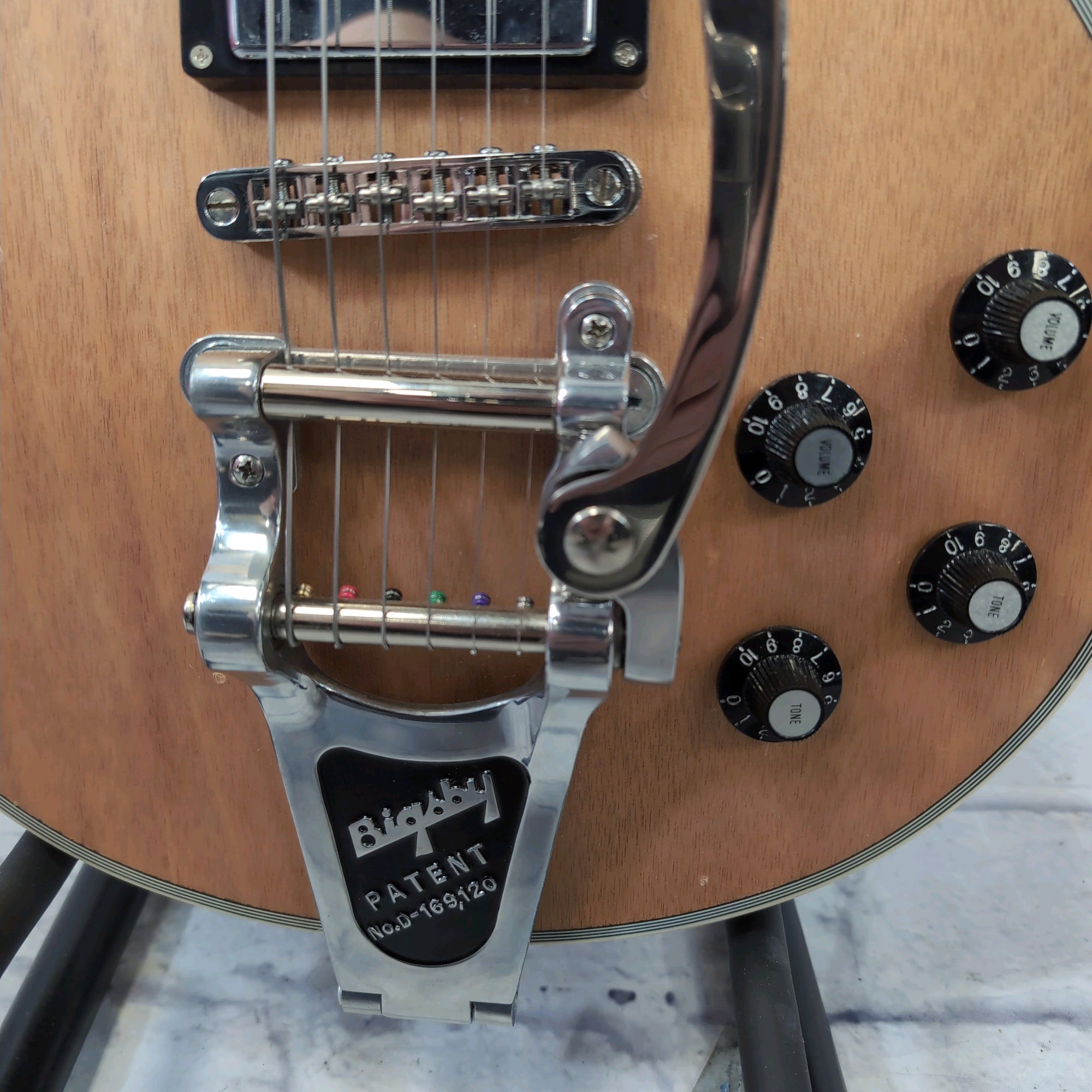 Custom Fretless Electric Guitar w/ Bigsby & Gibson 490R 498T Pickups