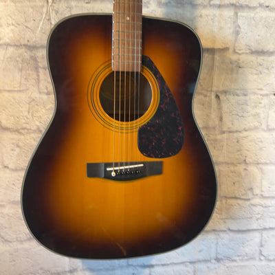 Yamaha F335 Dreadnought Acoustic Guitar