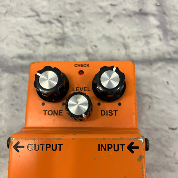 Boss DS-1 Distortion Pedal - Evolution Music
