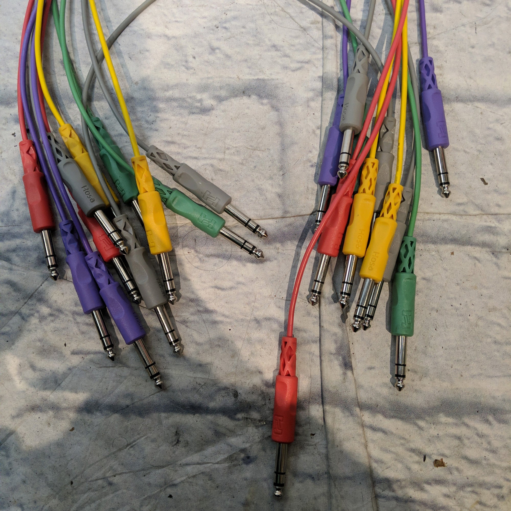 Hosa 1/ 4 Patch Cables (11 Count)  Rack Patchbay