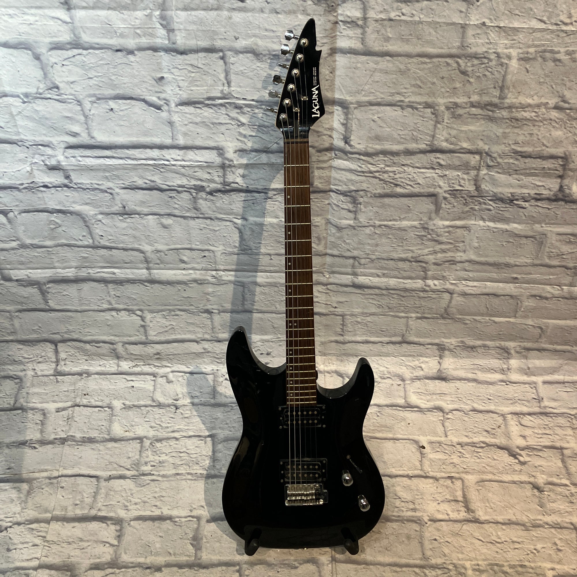 Laguna LE300 Electric Guitar