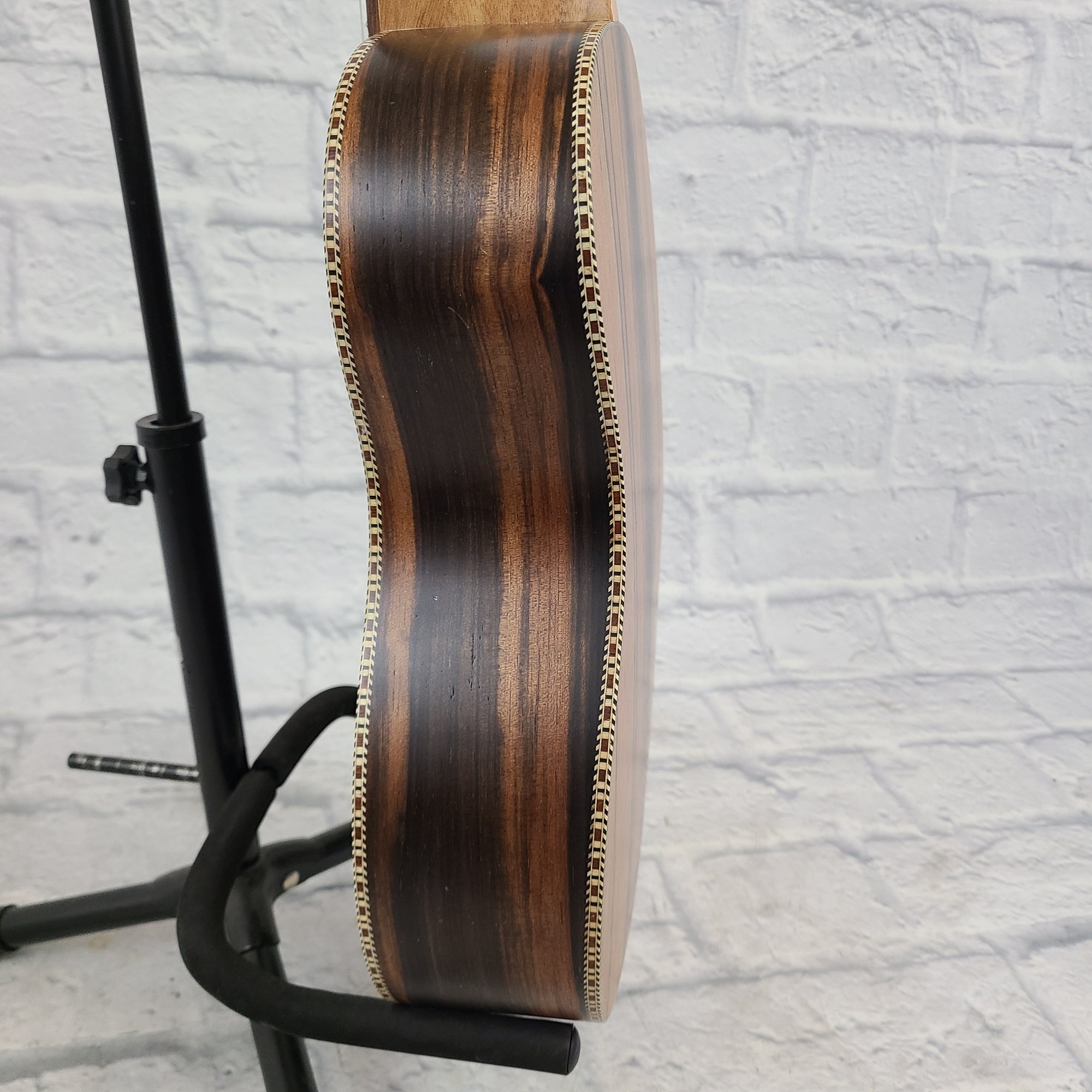 Caramel CB904 Baritone Ukulele