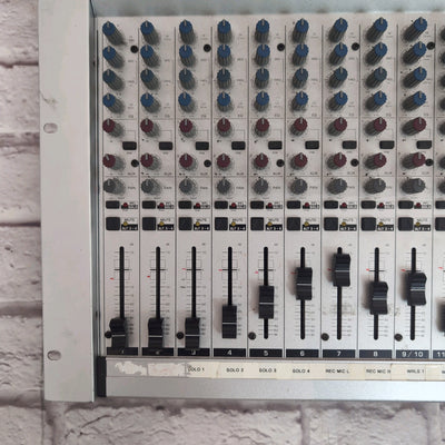 Behringer Eurorack MX 2004A Mixer