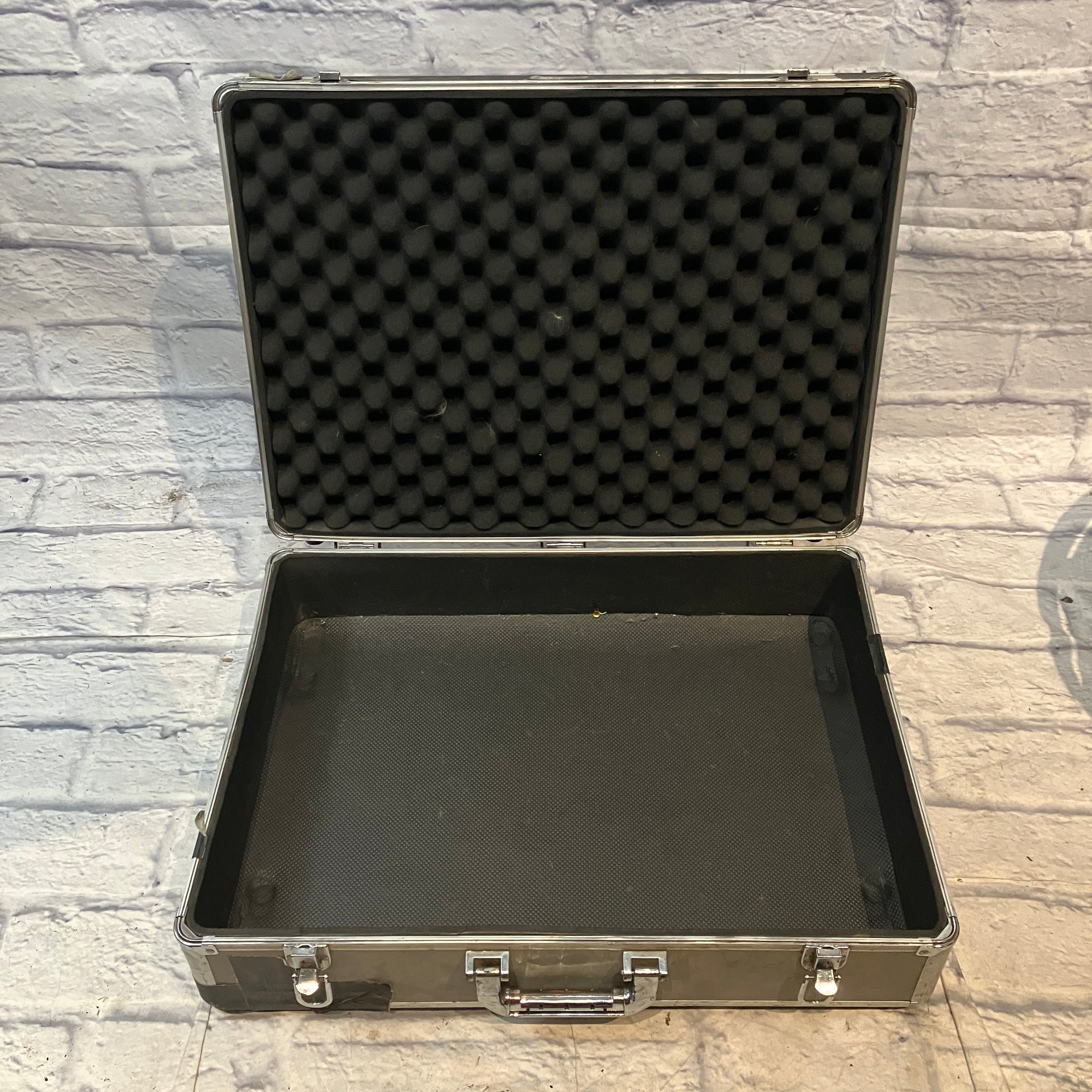 Unknown Pedal / Gear Case