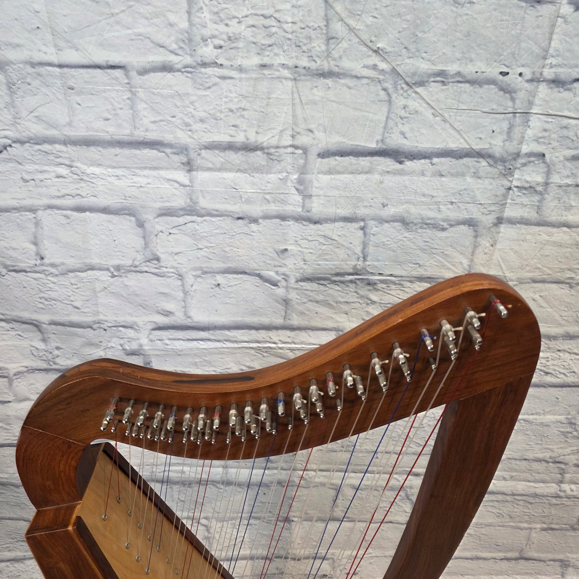 Roosebeck 38-String Cross Strung Caitlin Harp Harp